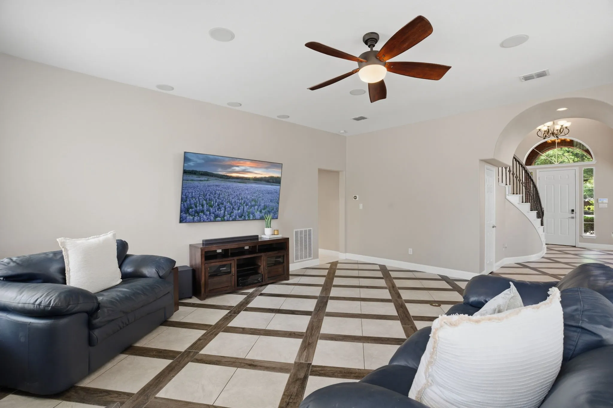 Single Family Residence For Sale in Collin County , 1804 Cross Point Road, Mc Kinney, Texas 75072, 5 Bedroom, 4 Bathroom, 2 Garage spaces, 3,614 Sqft, built in 1996, mls#21260620, Real Estate Agent in Mc Kinney, Homes For Sale in Collin county, Homes For Sale in Mc Kinney, Realtor in Mc Kinney Texas, Real Estate Brokerage Independent Realty Texas, Luminita Cordes Realtor