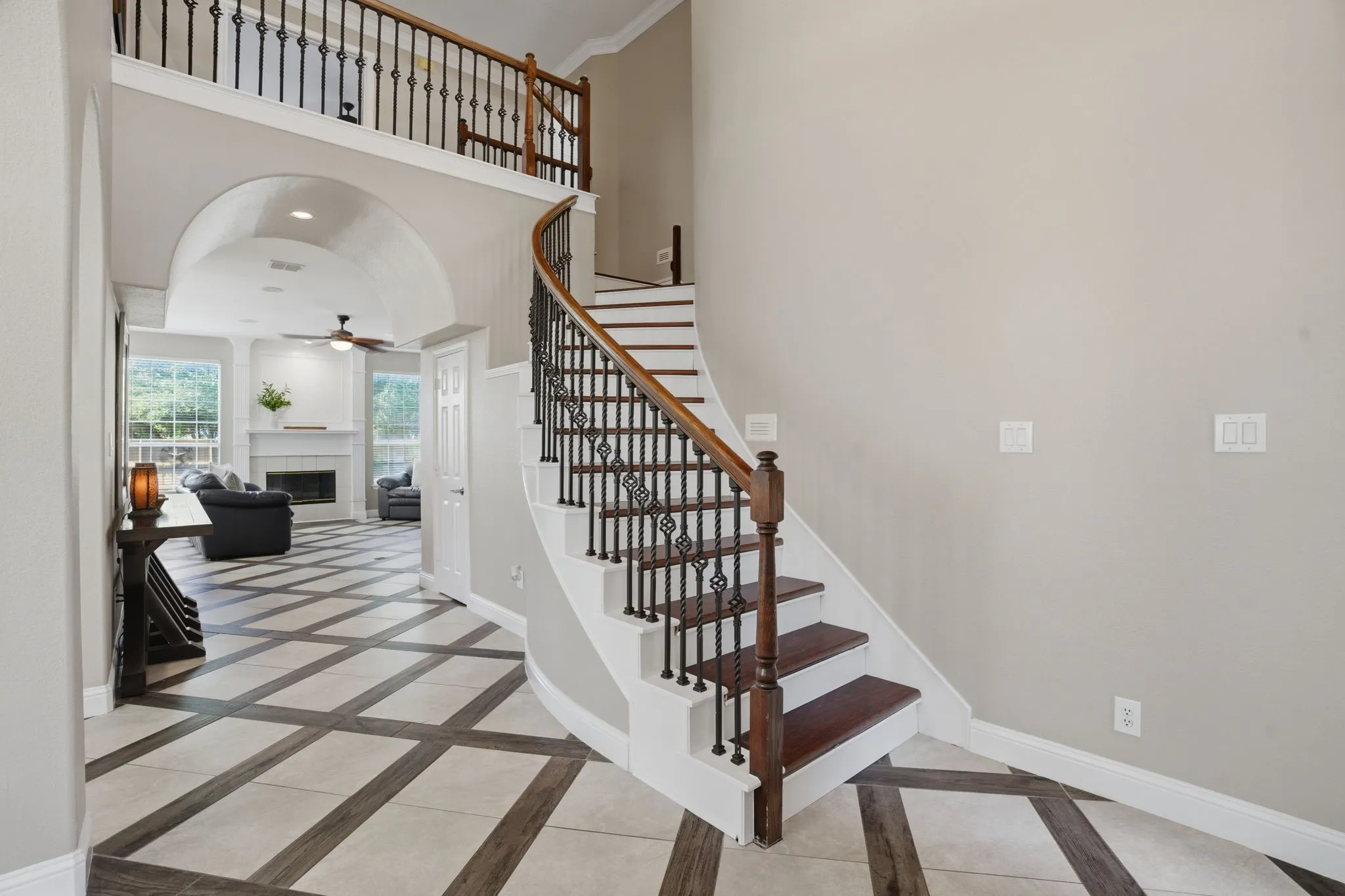Single Family Residence For Sale in Collin County , 1804 Cross Point Road, Mc Kinney, Texas 75072, 5 Bedroom, 4 Bathroom, 2 Garage spaces, 3,614 Sqft, built in 1996, mls#21260620, Real Estate Agent in Mc Kinney, Homes For Sale in Collin county, Homes For Sale in Mc Kinney, Realtor in Mc Kinney Texas, Real Estate Brokerage Independent Realty Texas, Luminita Cordes Realtor