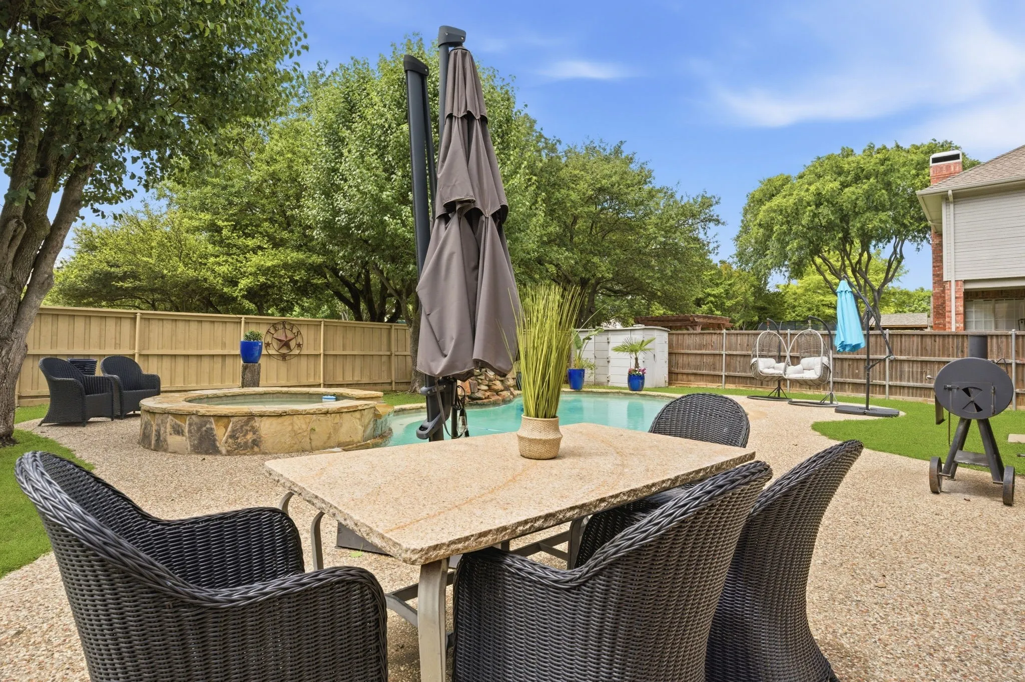 Single Family Residence For Sale in Collin County , 1804 Cross Point Road, Mc Kinney, Texas 75072, 5 Bedroom, 4 Bathroom, 2 Garage spaces, 3,614 Sqft, built in 1996, mls#21260620, Real Estate Agent in Mc Kinney, Homes For Sale in Collin county, Homes For Sale in Mc Kinney, Realtor in Mc Kinney Texas, Real Estate Brokerage Independent Realty Texas, Luminita Cordes Realtor