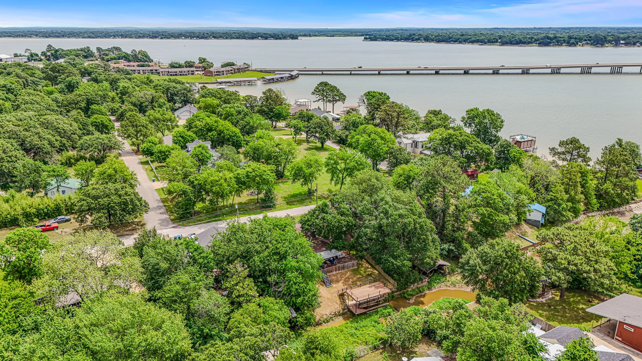 Single Family Residence For Sale in Henderson County , 129 Donna Drive, Gun Barrel City, Texas 75156, 3 Bedroom, 3 Bathroom, 2 Garage spaces, 1,755 Sqft, built in 2008, mls#21275239, Real Estate Agent in Gun Barrel City, Homes For Sale in Henderson county, Homes For Sale in Gun Barrel City, Realtor in Gun Barrel City Texas, Real Estate Brokerage Independent Realty Texas, Luminita Cordes Realtor