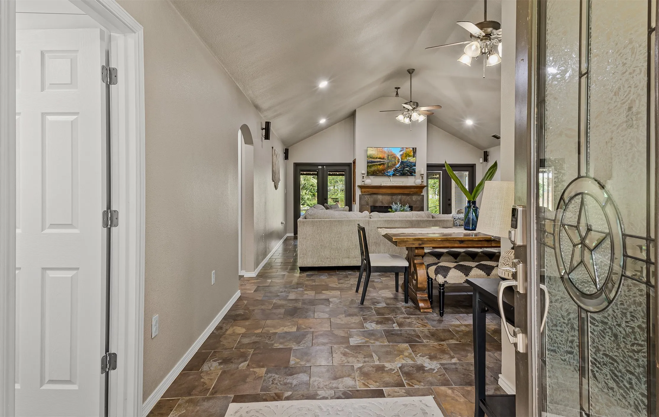 Single Family Residence For Sale in Henderson County , 129 Donna Drive, Gun Barrel City, Texas 75156, 3 Bedroom, 3 Bathroom, 2 Garage spaces, 1,755 Sqft, built in 2008, mls#21275239, Real Estate Agent in Gun Barrel City, Homes For Sale in Henderson county, Homes For Sale in Gun Barrel City, Realtor in Gun Barrel City Texas, Real Estate Brokerage Independent Realty Texas, Luminita Cordes Realtor