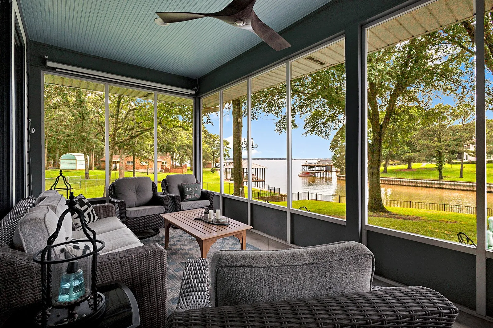 Screened in Porch with Projector & Screen
