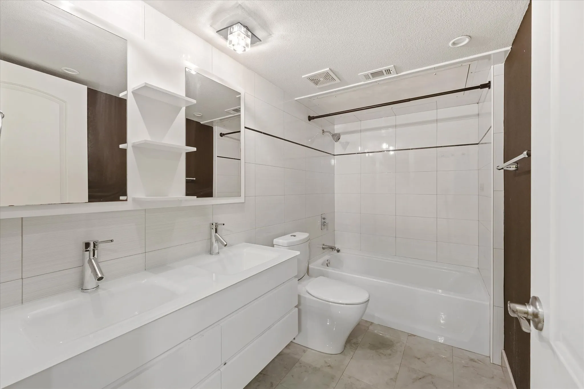bathroom in second bedroom