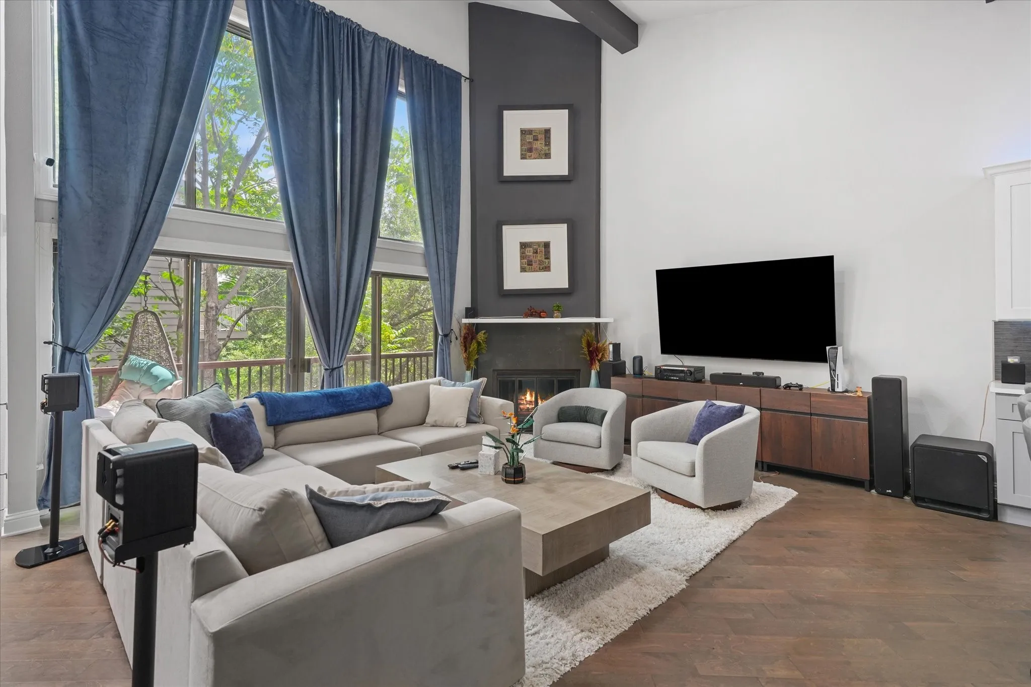 Condominium For Sale in Dallas County , 7418 Fair Oaks Avenue G, Dallas, Texas 75231, 3 Bedroom, 3 Bathroom, 2 Garage spaces, 2,230 Sqft, built in 1974, mls#21269527, Real Estate Agent in Dallas, Homes For Sale in Dallas county, Homes For Sale in Dallas, Realtor in Dallas Texas, Real Estate Brokerage Independent Realty Texas, Luminita Cordes Realtor