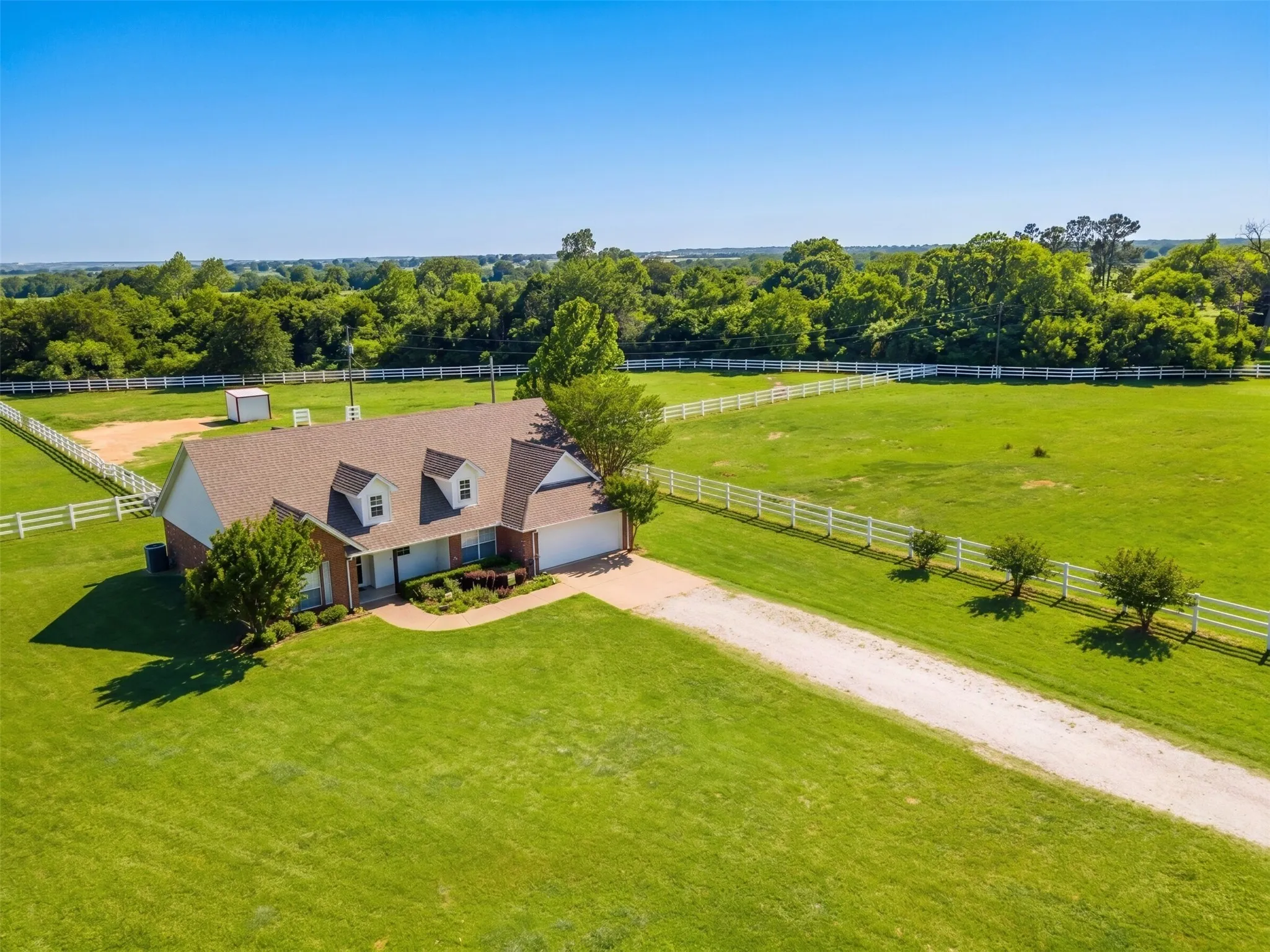 Single Family Residence For Sale in Wise County , 2113 FM 2123, Paradise, Texas 76073, 3 Bedroom, 2 Bathroom, 2 Garage spaces, 1,830 Sqft, built in 2002, mls#21275502, Real Estate Agent in Paradise, Homes For Sale in Wise county, Homes For Sale in Paradise, Realtor in Paradise Texas, Real Estate Brokerage Independent Realty Texas, Luminita Cordes Realtor