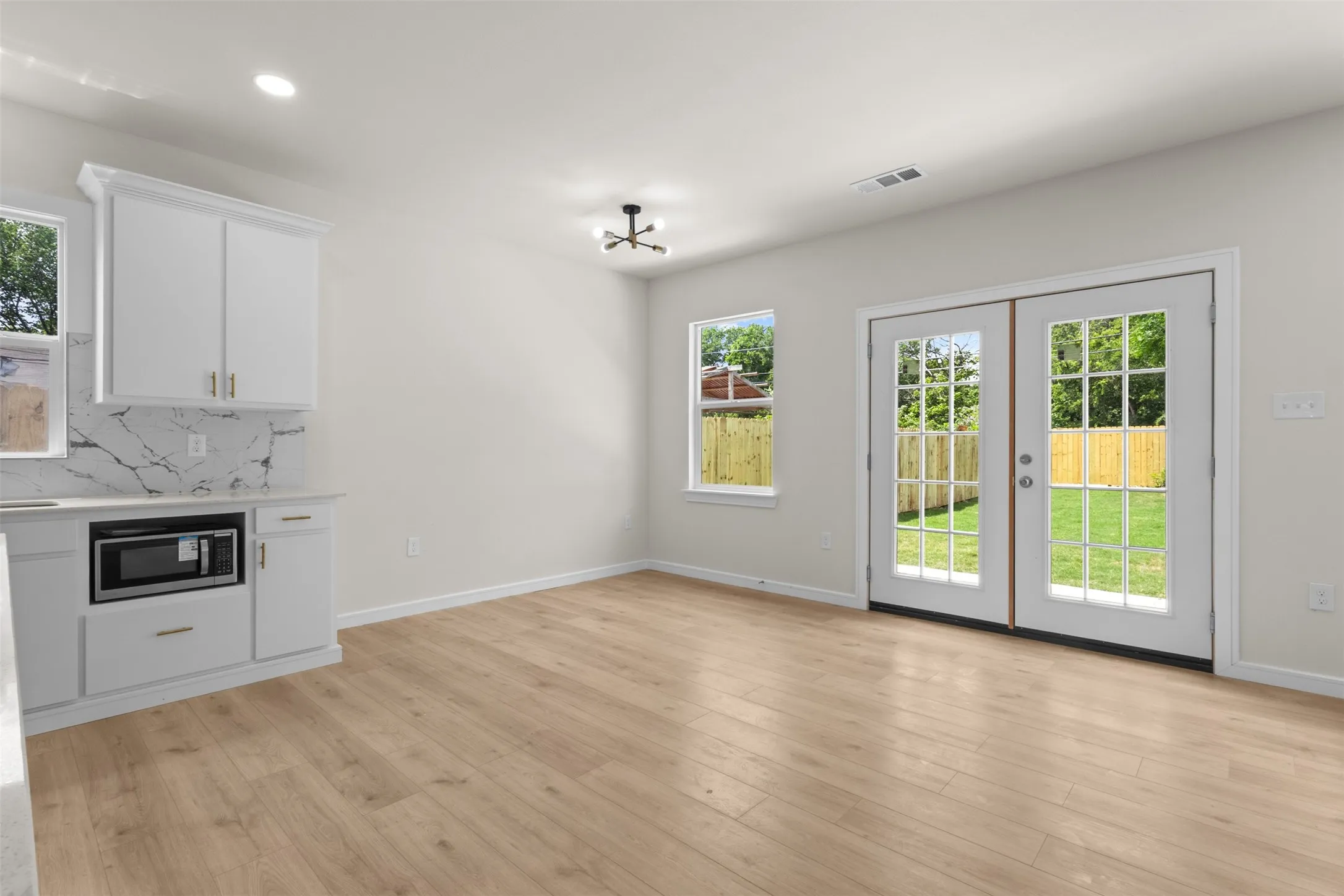 Single Family Residence For Sale in Tarrant County , 3101 Crenshaw Avenue, Fort Worth, Texas 76105, 3 Bedroom, 2 Bathroom, 2 Garage spaces, 1,600 Sqft, built in 2026, mls#21233425, Real Estate Agent in Fort Worth, Homes For Sale in Tarrant county, Homes For Sale in Fort Worth, Realtor in Fort Worth Texas, Real Estate Brokerage Independent Realty Texas, Luminita Cordes Realtor