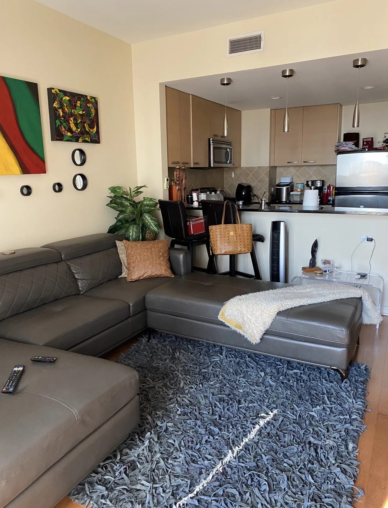 Condominium For Rent in Dallas County , 1200 Main Street 1505, Dallas, Texas 75202, 1 Bedroom, 2 Bathroom, 1 Garage spaces, 757 Sqft, built in 1974, mls#21275535, Real Estate Agent in Dallas, Homes For Rent in Dallas county, Homes For Rent in Dallas, Realtor in Dallas Texas, Real Estate Brokerage Independent Realty Texas, Luminita Cordes Realtor