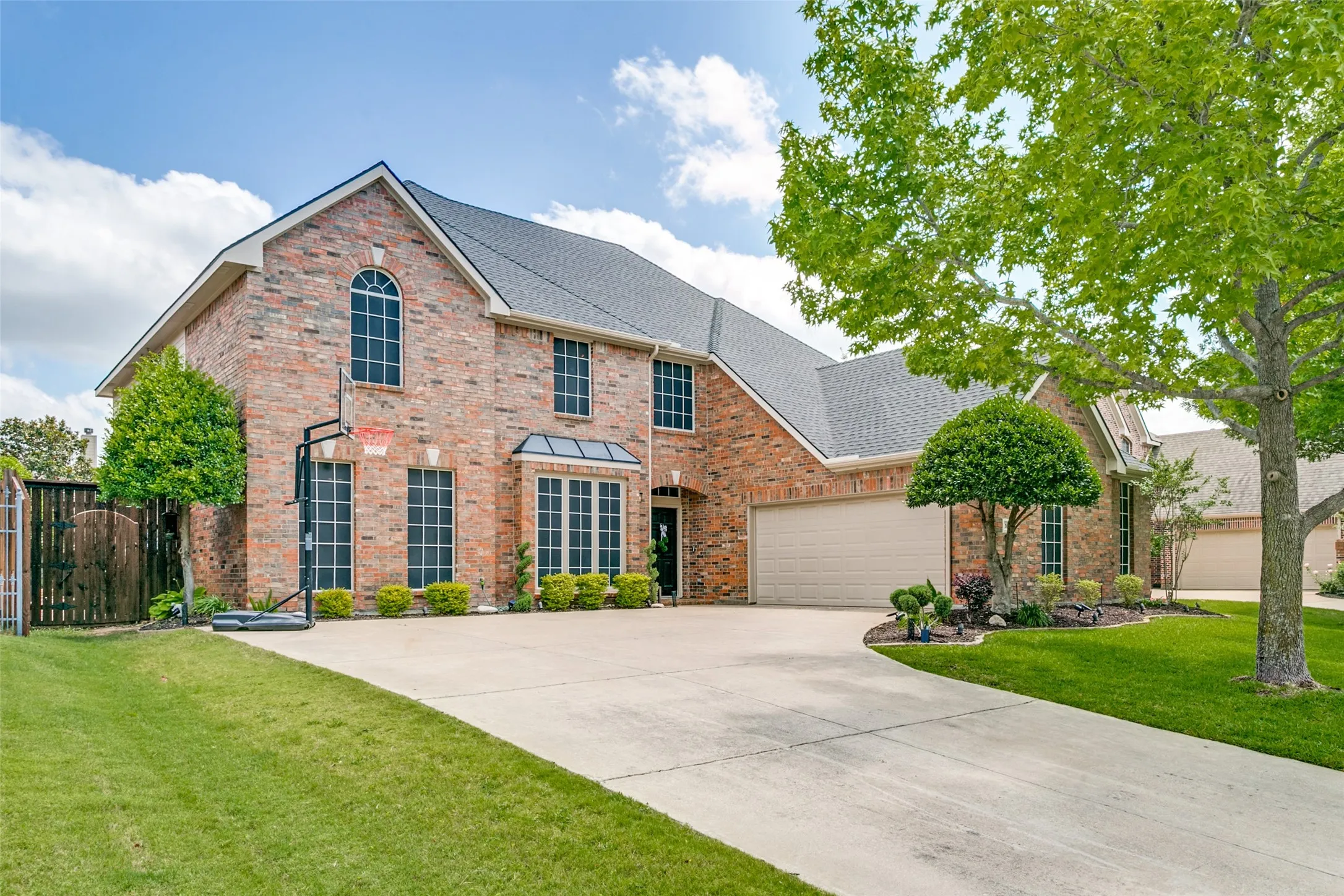 Single Family Residence For Sale in Tarrant County , 525 Sorenson Trail, Keller, Texas 76248, 5 Bedroom, 4 Bathroom, 2 Garage spaces, 3,392 Sqft, built in 1999, Price $784,000, mls#21266960, Real Estate Agent in Keller, Homes For Sale in Tarrant county, Homes For Sale in Keller, Realtor in Keller Texas, Real Estate Brokerage Independent Realty Texas, Luminita Cordes Realtor