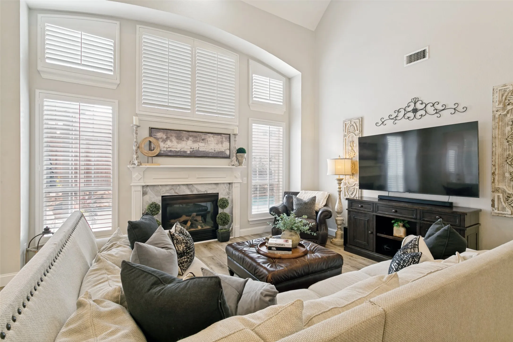 Single Family Residence For Sale in Tarrant County , 525 Sorenson Trail, Keller, Texas 76248, 5 Bedroom, 4 Bathroom, 2 Garage spaces, 3,392 Sqft, built in 1999, Price $784,000, mls#21266960, Real Estate Agent in Keller, Homes For Sale in Tarrant county, Homes For Sale in Keller, Realtor in Keller Texas, Real Estate Brokerage Independent Realty Texas, Luminita Cordes Realtor
