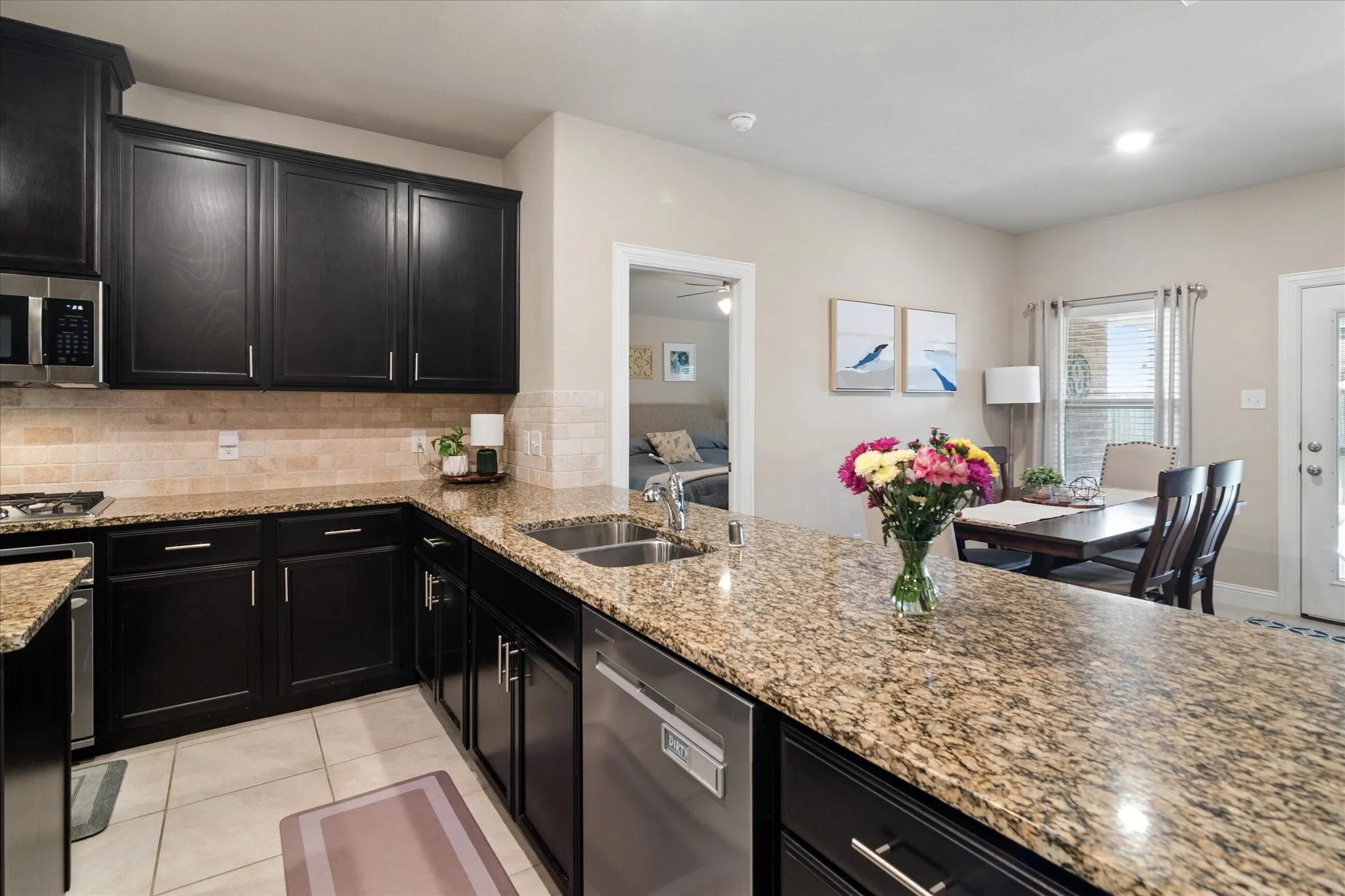Single Family Residence For Sale in Collin County , 3609 Bastrop Street, Melissa, Texas 75454, 3 Bedroom, 2 Bathroom, 2 Garage spaces, 1,897 Sqft, built in 2017, mls#21275532, Real Estate Agent in Melissa, Homes For Sale in Collin county, Homes For Sale in Melissa, Realtor in Melissa Texas, Real Estate Brokerage Independent Realty Texas, Luminita Cordes Realtor