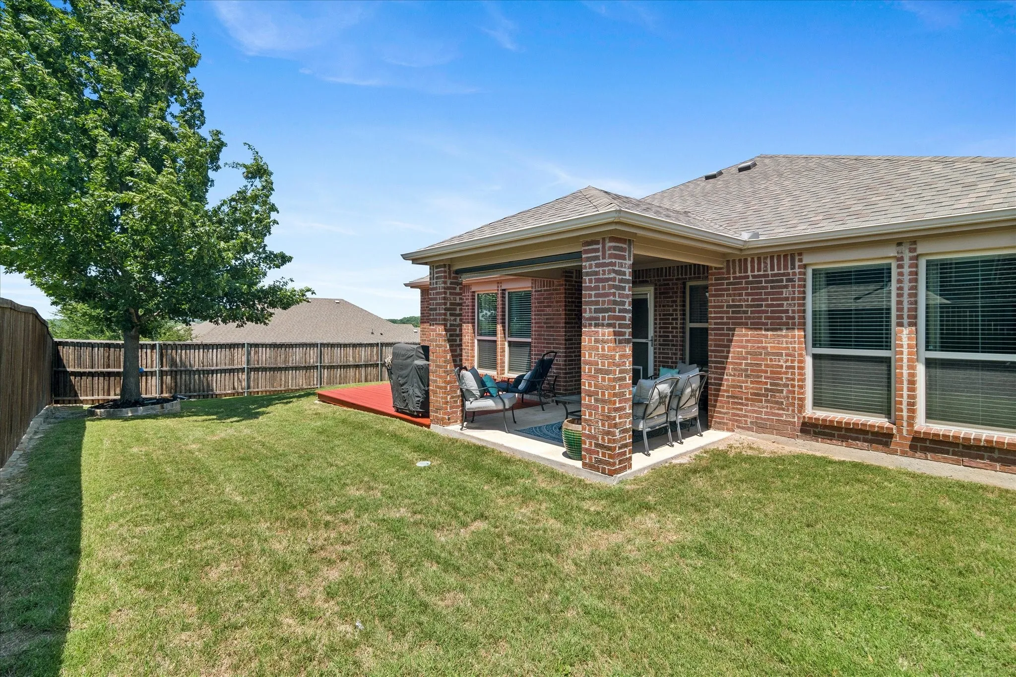 Single Family Residence For Sale in Collin County , 3609 Bastrop Street, Melissa, Texas 75454, 3 Bedroom, 2 Bathroom, 2 Garage spaces, 1,897 Sqft, built in 2017, mls#21275532, Real Estate Agent in Melissa, Homes For Sale in Collin county, Homes For Sale in Melissa, Realtor in Melissa Texas, Real Estate Brokerage Independent Realty Texas, Luminita Cordes Realtor