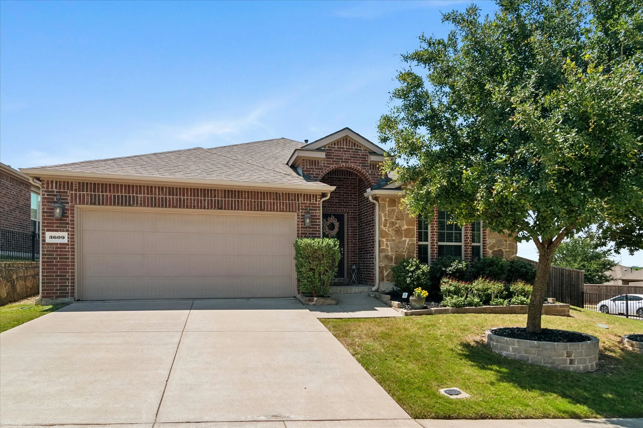 Single Family Residence For Sale in Collin County , 3609 Bastrop Street, Melissa, Texas 75454, 3 Bedroom, 2 Bathroom, 2 Garage spaces, 1,897 Sqft, built in 2017, mls#21275532, Real Estate Agent in Melissa, Homes For Sale in Collin county, Homes For Sale in Melissa, Realtor in Melissa Texas, Real Estate Brokerage Independent Realty Texas, Luminita Cordes Realtor