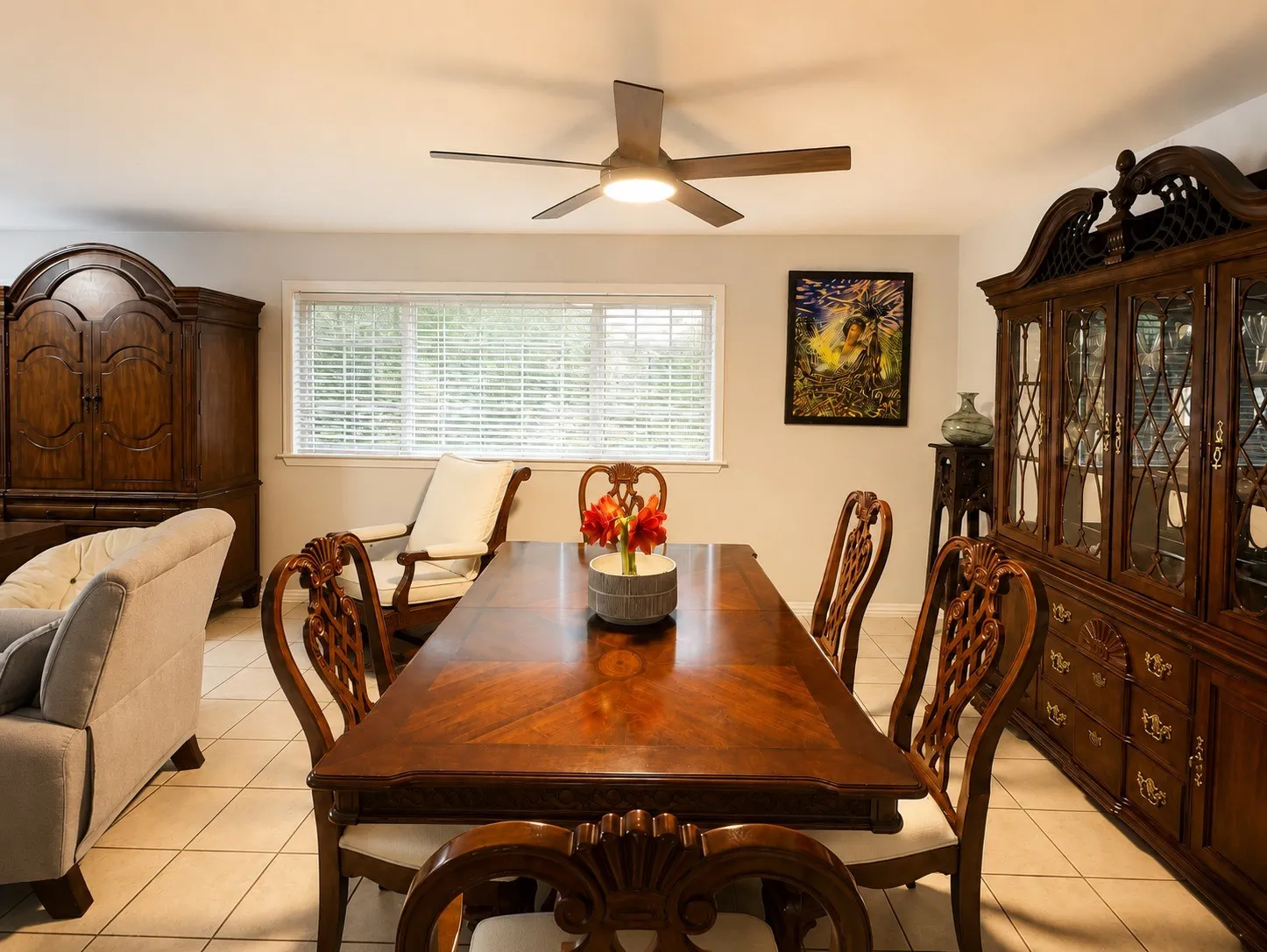 Single Family Residence For Sale in Dallas County , 4001 Glenhaven Drive, Garland, Texas 75042, 4 Bedrooms, 3 Bathrooms, 2 Garage spaces, 2,164 Sqft, built in 1965, Price $345,000, mls#21275026, Real Estate Agent in Garland, Homes For Sale in Dallas county, Homes For Sale in Garland, Realtor in Garland Texas, Real Estate Brokerage Independent Realty Texas, Luminita Cordes Realtor