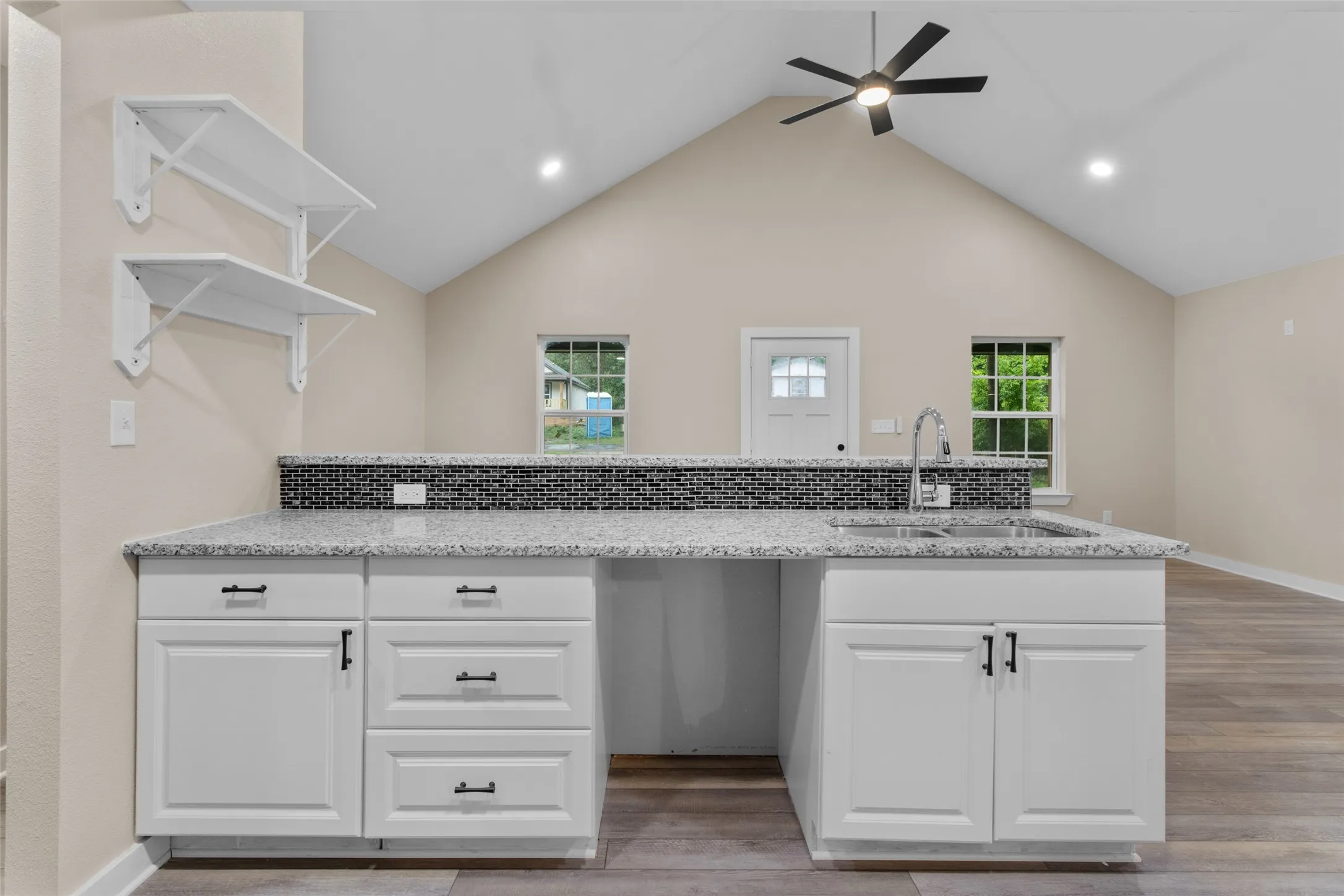 Condominium For Sale in Smith County , 22789 Creekwood Drive, Flint, Texas 75762, 2 Bedroom, 1 Bathroom, Garage spaces, 768 Sqft, built in 2026, mls#21275511, Real Estate Agent in Flint, Homes For Sale in Smith county, Homes For Sale in Flint, Realtor in Flint Texas, Real Estate Brokerage Independent Realty Texas, Luminita Cordes Realtor
