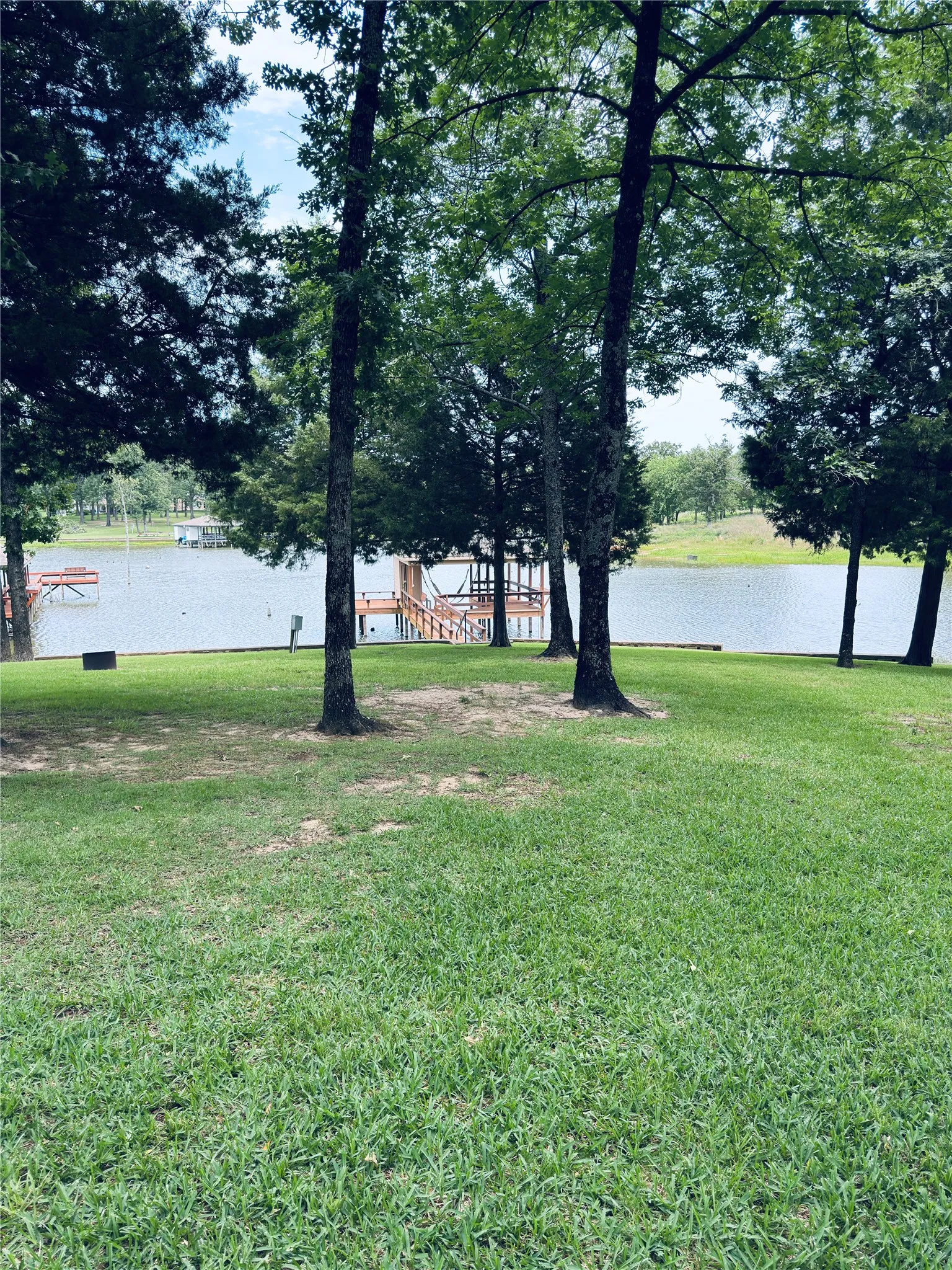 Single Family Residence For Sale in Rains County , 361 Rs County Road 3390, Emory, Texas 75440, 4 Bedroom, 2 Bathroom, 2 Garage spaces, 2,000 Sqft, built in 2008, mls#21272983, Real Estate Agent in Emory, Homes For Sale in Rains county, Homes For Sale in Emory, Realtor in Emory Texas, Real Estate Brokerage Independent Realty Texas, Luminita Cordes Realtor