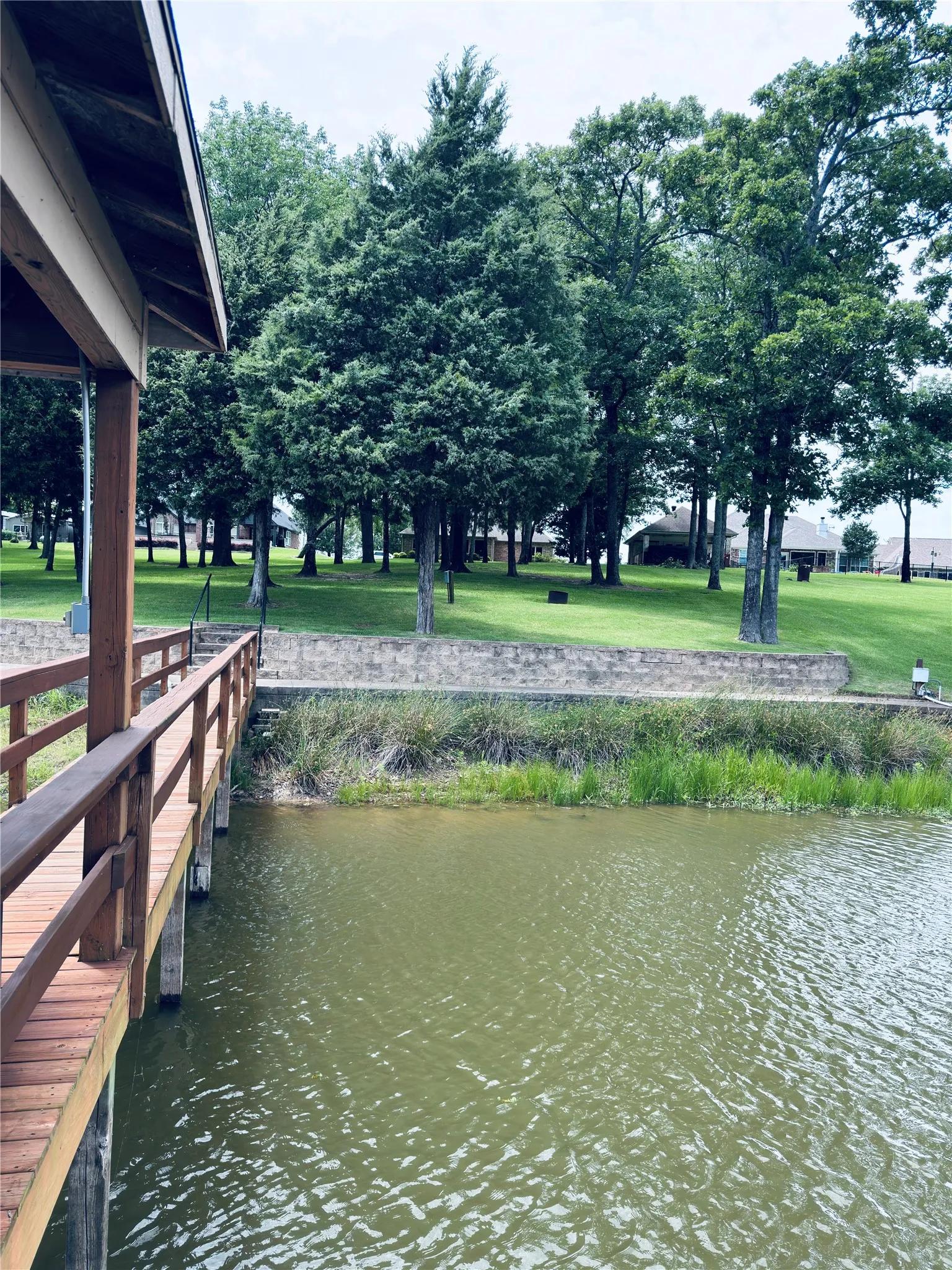 Single Family Residence For Sale in Rains County , 361 Rs County Road 3390, Emory, Texas 75440, 4 Bedroom, 2 Bathroom, 2 Garage spaces, 2,000 Sqft, built in 2008, mls#21272983, Real Estate Agent in Emory, Homes For Sale in Rains county, Homes For Sale in Emory, Realtor in Emory Texas, Real Estate Brokerage Independent Realty Texas, Luminita Cordes Realtor
