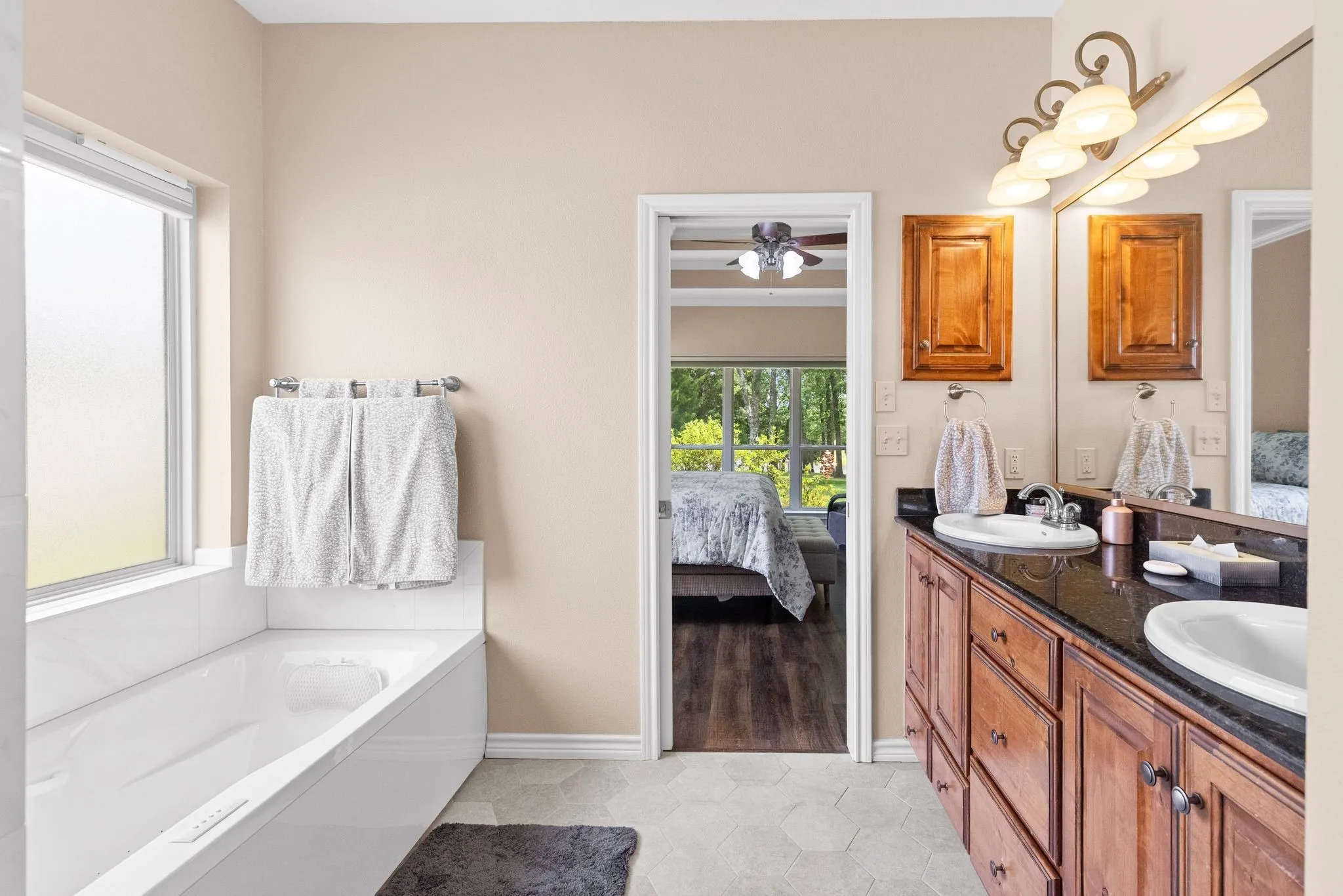 Single Family Residence For Sale in Rains County , 361 Rs County Road 3390, Emory, Texas 75440, 4 Bedroom, 2 Bathroom, 2 Garage spaces, 2,000 Sqft, built in 2008, mls#21272983, Real Estate Agent in Emory, Homes For Sale in Rains county, Homes For Sale in Emory, Realtor in Emory Texas, Real Estate Brokerage Independent Realty Texas, Luminita Cordes Realtor