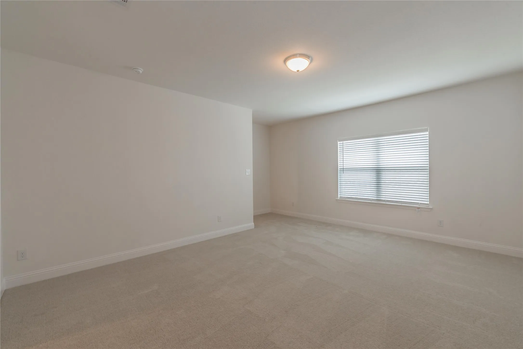 Single Family Residence For Rent in Parker County , 105 Observation Drive W, Aledo, Texas 76008, 4 Bedroom, 3 Bathroom, 2 Garage spaces, 2,850 Sqft, built in 2022, mls#21275563, Real Estate Agent in Aledo, Homes For Rent in Parker county, Homes For Rent in Aledo, Realtor in Aledo Texas, Real Estate Brokerage Independent Realty Texas, Luminita Cordes Realtor
