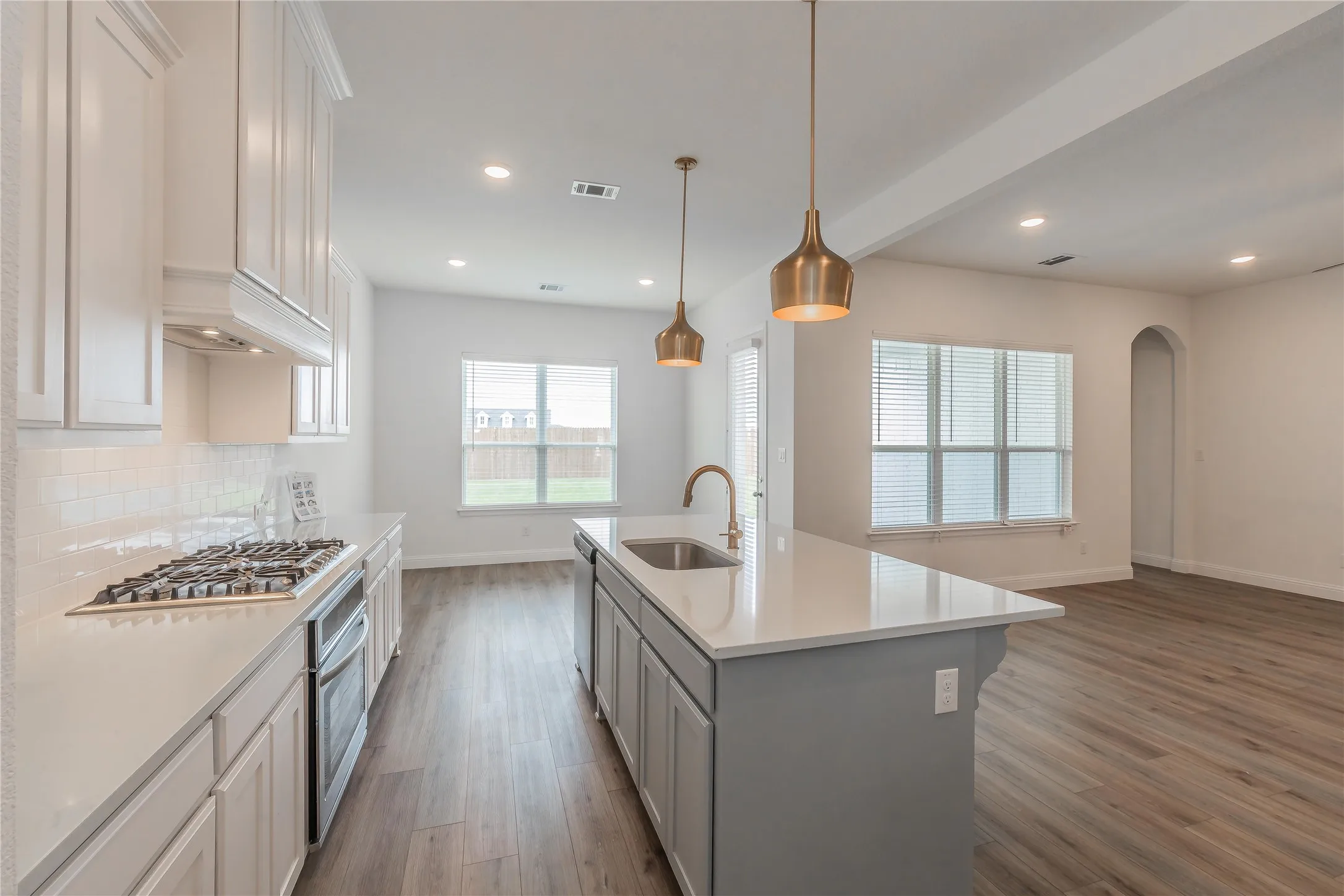 Single Family Residence For Rent in Parker County , 105 Observation Drive W, Aledo, Texas 76008, 4 Bedroom, 3 Bathroom, 2 Garage spaces, 2,850 Sqft, built in 2022, mls#21275563, Real Estate Agent in Aledo, Homes For Rent in Parker county, Homes For Rent in Aledo, Realtor in Aledo Texas, Real Estate Brokerage Independent Realty Texas, Luminita Cordes Realtor