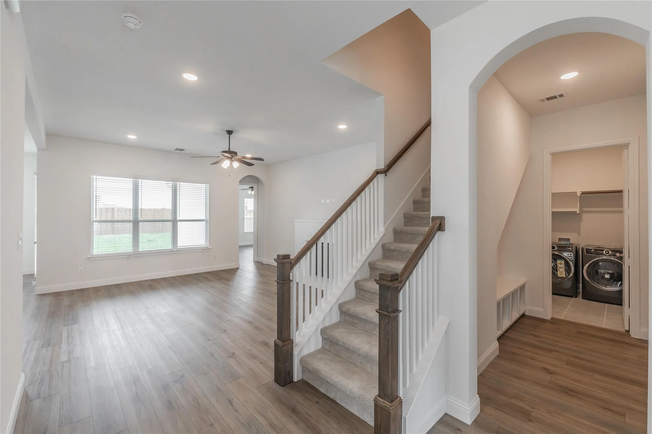 Single Family Residence For Rent in Parker County , 105 Observation Drive W, Aledo, Texas 76008, 4 Bedroom, 3 Bathroom, 2 Garage spaces, 2,850 Sqft, built in 2022, mls#21275563, Real Estate Agent in Aledo, Homes For Rent in Parker county, Homes For Rent in Aledo, Realtor in Aledo Texas, Real Estate Brokerage Independent Realty Texas, Luminita Cordes Realtor