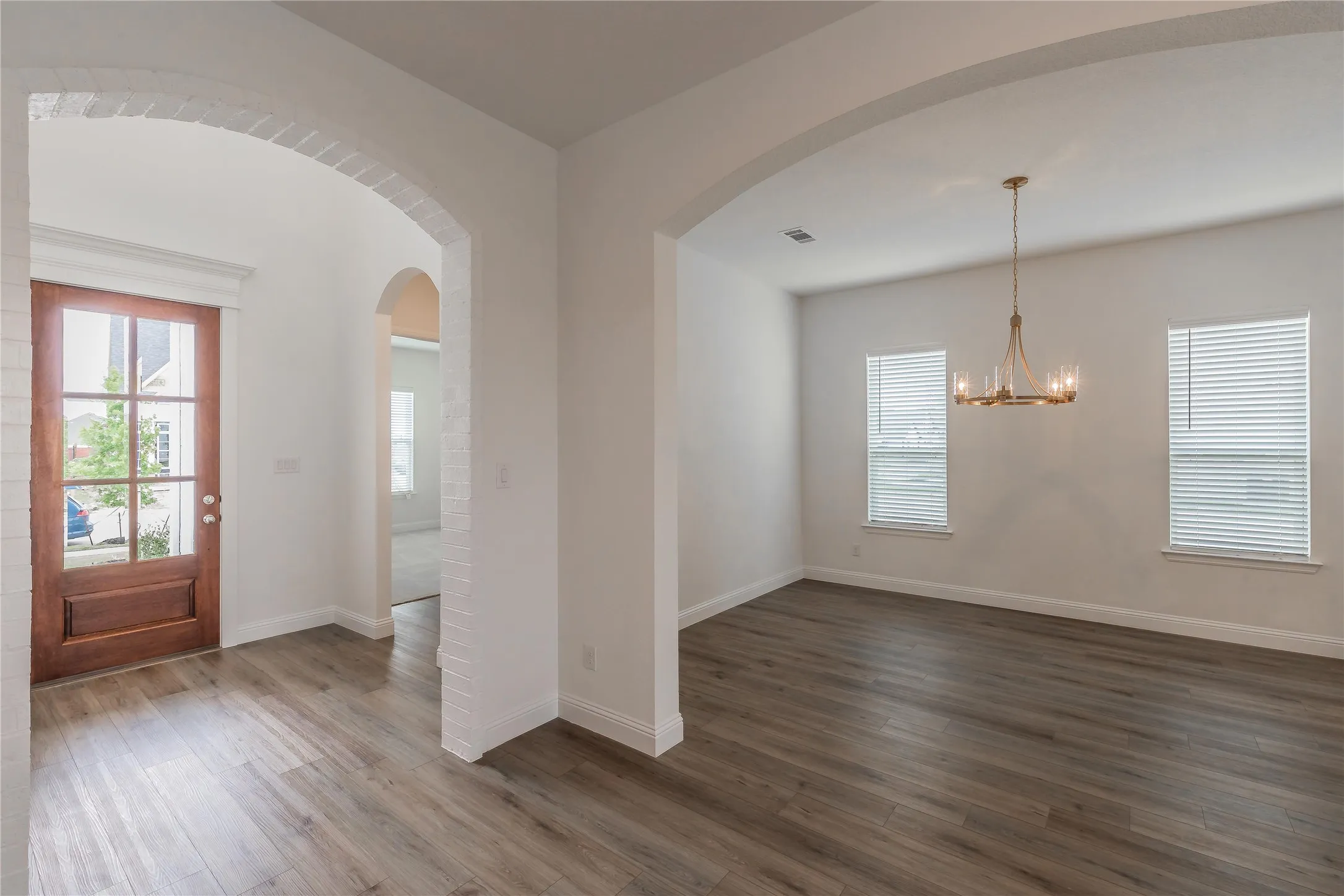 Single Family Residence For Rent in Parker County , 105 Observation Drive W, Aledo, Texas 76008, 4 Bedroom, 3 Bathroom, 2 Garage spaces, 2,850 Sqft, built in 2022, mls#21275563, Real Estate Agent in Aledo, Homes For Rent in Parker county, Homes For Rent in Aledo, Realtor in Aledo Texas, Real Estate Brokerage Independent Realty Texas, Luminita Cordes Realtor