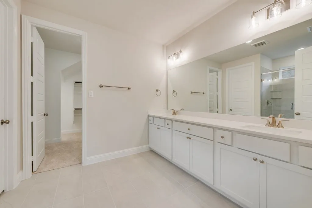 Single Family Residence For Sale in Denton County , 209 Hatherley Street, Little Elm, Texas 75068, 5 Bedroom, 4 Bathroom, 2 Garage spaces, 3,038 Sqft, built in 2026, mls#21275280, Real Estate Agent in Little Elm, Homes For Sale in Denton county, Homes For Sale in Little Elm, Realtor in Little Elm Texas, Real Estate Brokerage Independent Realty Texas, Luminita Cordes Realtor
