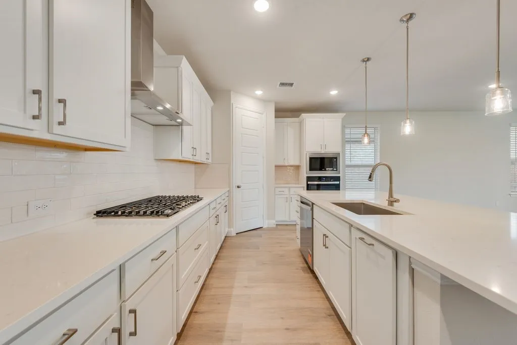 Single Family Residence For Sale in Denton County , 209 Hatherley Street, Little Elm, Texas 75068, 5 Bedroom, 4 Bathroom, 2 Garage spaces, 3,038 Sqft, built in 2026, mls#21275280, Real Estate Agent in Little Elm, Homes For Sale in Denton county, Homes For Sale in Little Elm, Realtor in Little Elm Texas, Real Estate Brokerage Independent Realty Texas, Luminita Cordes Realtor