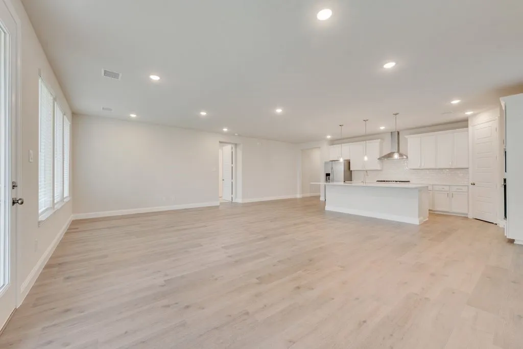 Single Family Residence For Sale in Denton County , 209 Hatherley Street, Little Elm, Texas 75068, 5 Bedroom, 4 Bathroom, 2 Garage spaces, 3,038 Sqft, built in 2026, mls#21275280, Real Estate Agent in Little Elm, Homes For Sale in Denton county, Homes For Sale in Little Elm, Realtor in Little Elm Texas, Real Estate Brokerage Independent Realty Texas, Luminita Cordes Realtor