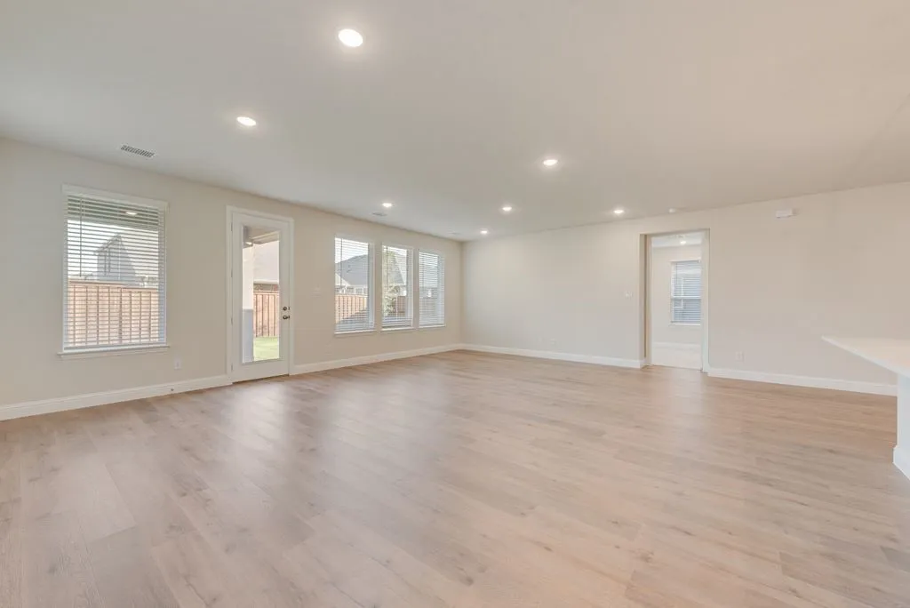 Single Family Residence For Sale in Denton County , 209 Hatherley Street, Little Elm, Texas 75068, 5 Bedroom, 4 Bathroom, 2 Garage spaces, 3,038 Sqft, built in 2026, mls#21275280, Real Estate Agent in Little Elm, Homes For Sale in Denton county, Homes For Sale in Little Elm, Realtor in Little Elm Texas, Real Estate Brokerage Independent Realty Texas, Luminita Cordes Realtor