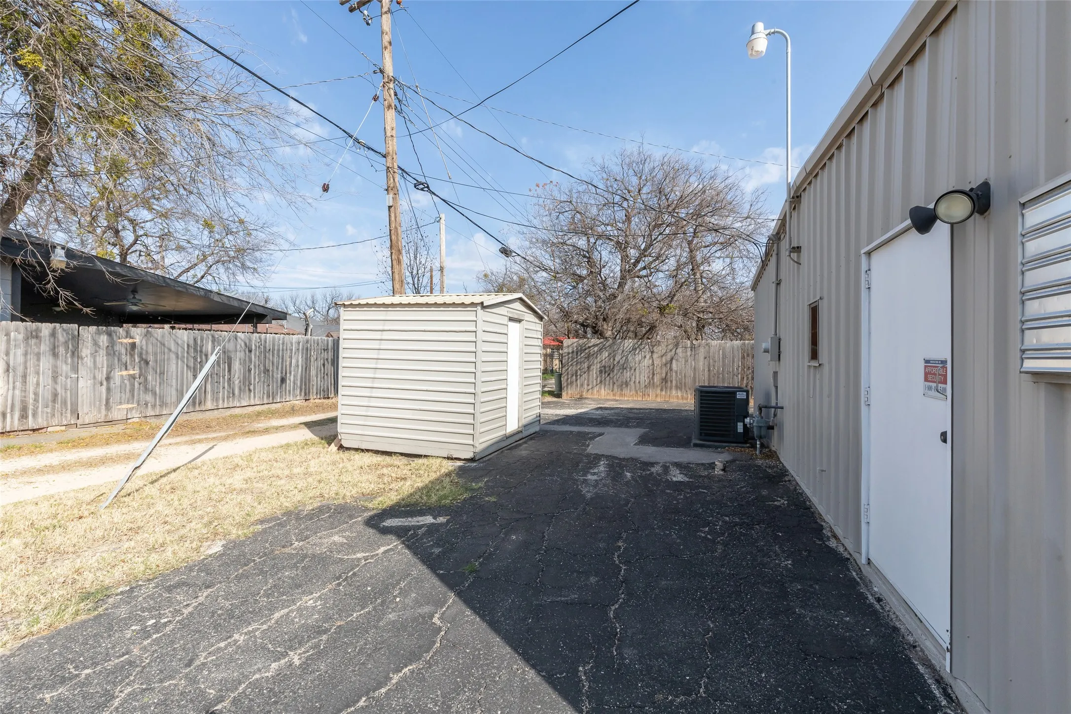 Office For Rent in Taylor County , 1202 Hickory Street, Abilene, Texas 79601, 0, 0, Garage spaces, 0 Sqft, built in 1981, mls#21275584, Real Estate Agent in Abilene, Homes For Rent in Taylor county, Homes For Rent in Abilene, Realtor in Abilene Texas, Real Estate Brokerage Independent Realty Texas, Luminita Cordes Realtor