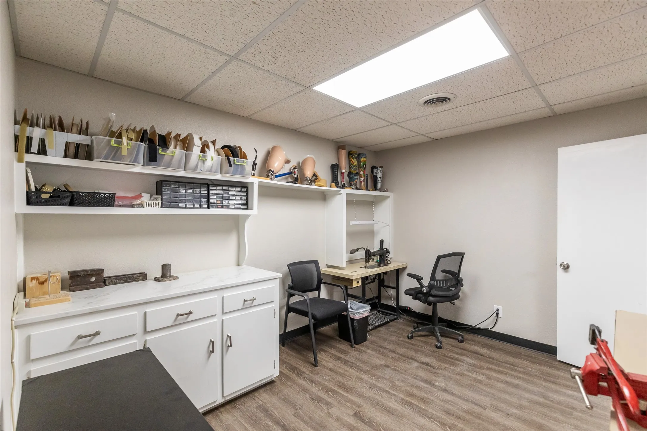 Office For Rent in Taylor County , 1202 Hickory Street, Abilene, Texas 79601, 0, 0, Garage spaces, 0 Sqft, built in 1981, mls#21275584, Real Estate Agent in Abilene, Homes For Rent in Taylor county, Homes For Rent in Abilene, Realtor in Abilene Texas, Real Estate Brokerage Independent Realty Texas, Luminita Cordes Realtor
