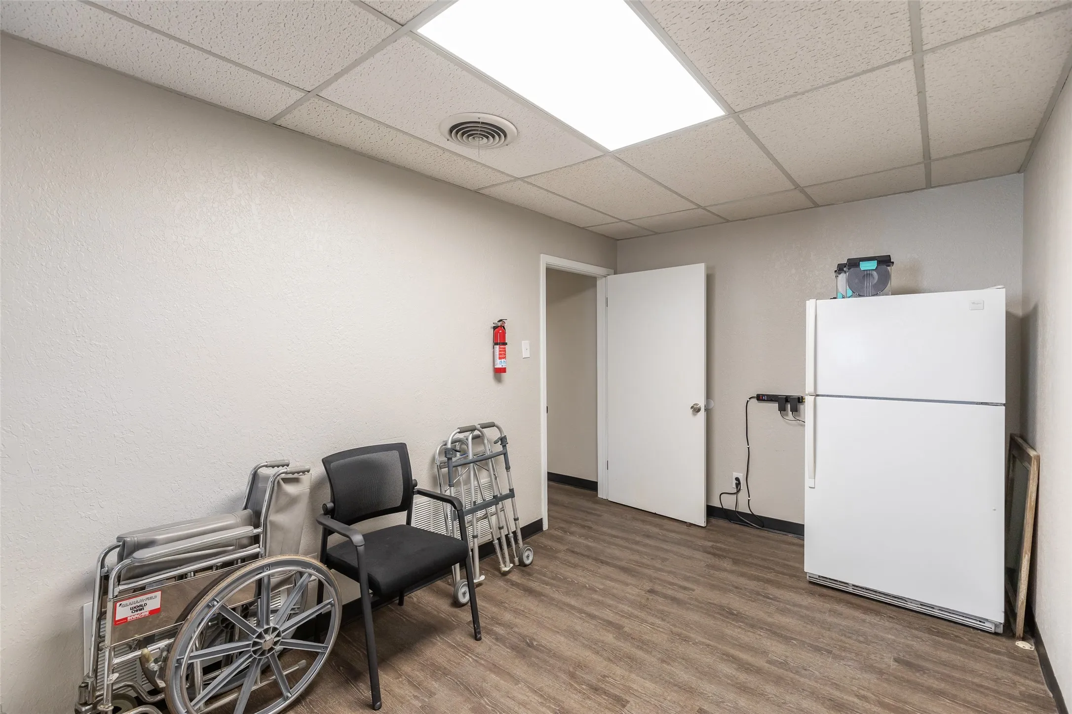 Office For Rent in Taylor County , 1202 Hickory Street, Abilene, Texas 79601, 0, 0, Garage spaces, 0 Sqft, built in 1981, mls#21275584, Real Estate Agent in Abilene, Homes For Rent in Taylor county, Homes For Rent in Abilene, Realtor in Abilene Texas, Real Estate Brokerage Independent Realty Texas, Luminita Cordes Realtor