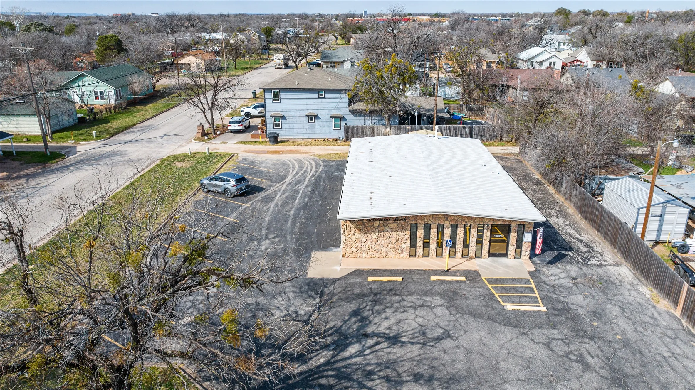 Office For Rent in Taylor County , 1202 Hickory Street, Abilene, Texas 79601, 0, 0, Garage spaces, 0 Sqft, built in 1981, mls#21275584, Real Estate Agent in Abilene, Homes For Rent in Taylor county, Homes For Rent in Abilene, Realtor in Abilene Texas, Real Estate Brokerage Independent Realty Texas, Luminita Cordes Realtor