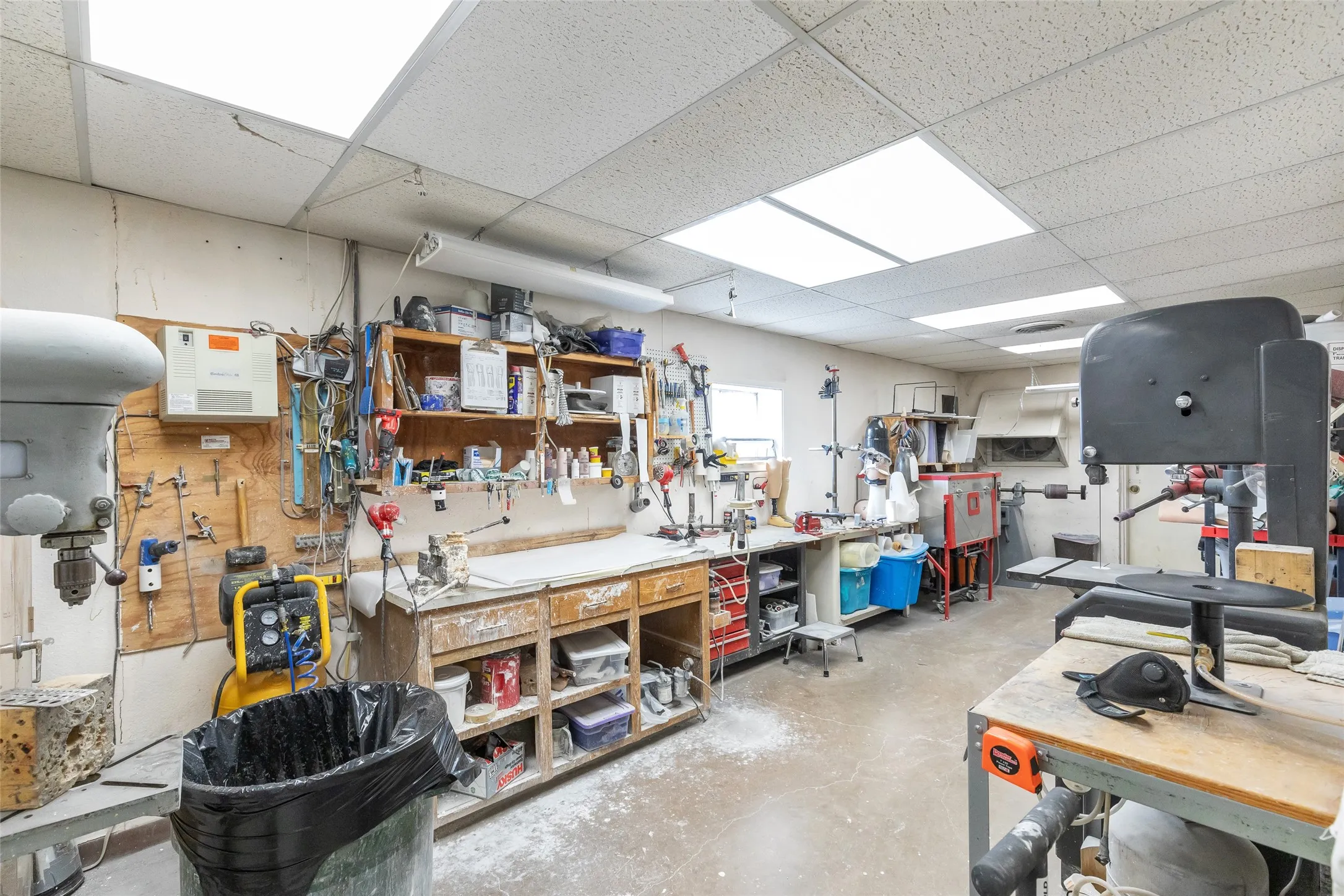 Office For Rent in Taylor County , 1202 Hickory Street, Abilene, Texas 79601, 0, 0, Garage spaces, 0 Sqft, built in 1981, mls#21275584, Real Estate Agent in Abilene, Homes For Rent in Taylor county, Homes For Rent in Abilene, Realtor in Abilene Texas, Real Estate Brokerage Independent Realty Texas, Luminita Cordes Realtor