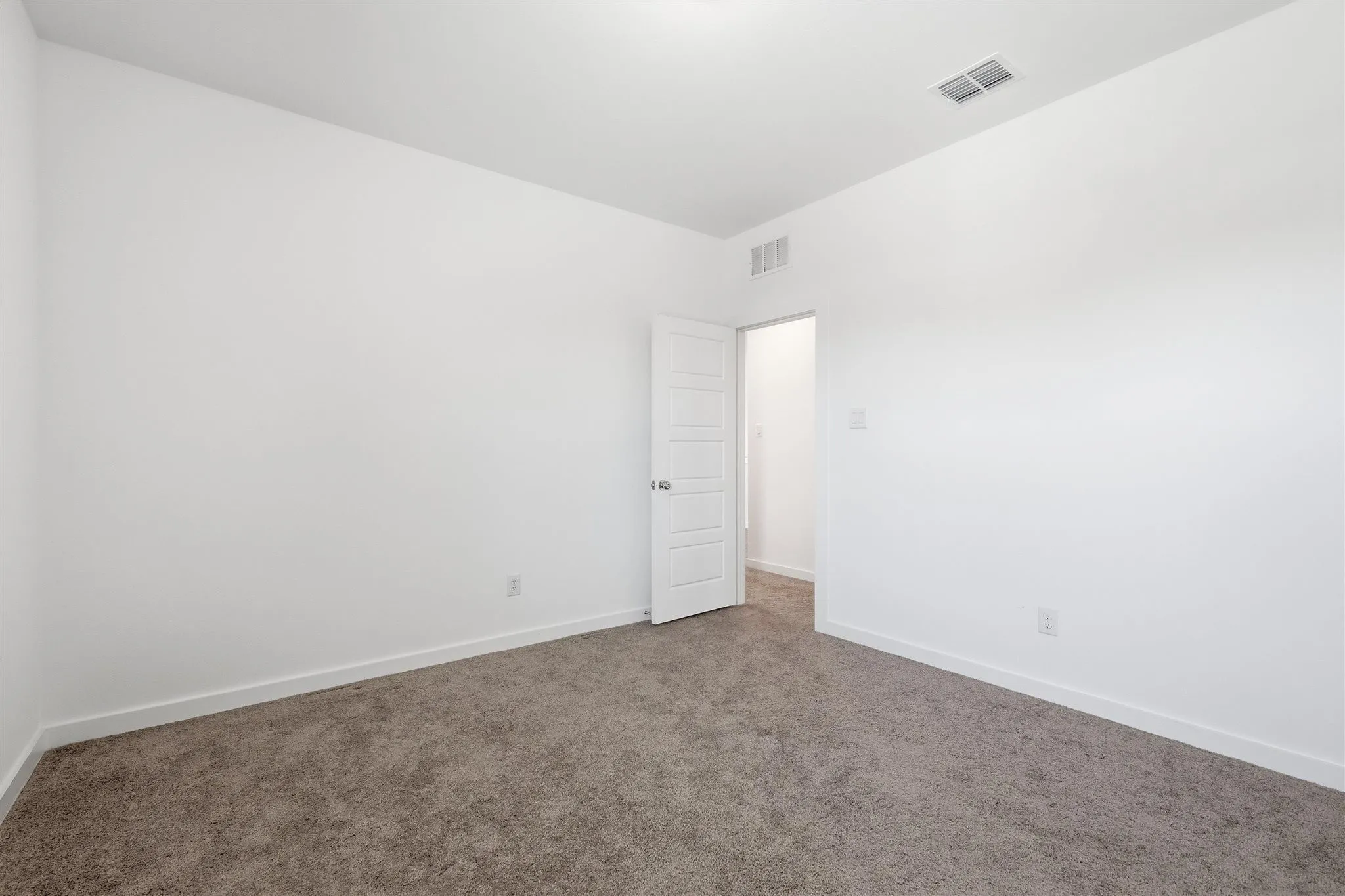 Single Family Residence For Sale in Tarrant County , 2412 Sagamore Street, Fort Worth, Texas 76179, 4 Bedroom, 3 Bathroom, 2 Garage spaces, 2,420 Sqft, built in 2023, mls#21275479, Real Estate Agent in Fort Worth, Homes For Sale in Tarrant county, Homes For Sale in Fort Worth, Realtor in Fort Worth Texas, Real Estate Brokerage Independent Realty Texas, Luminita Cordes Realtor