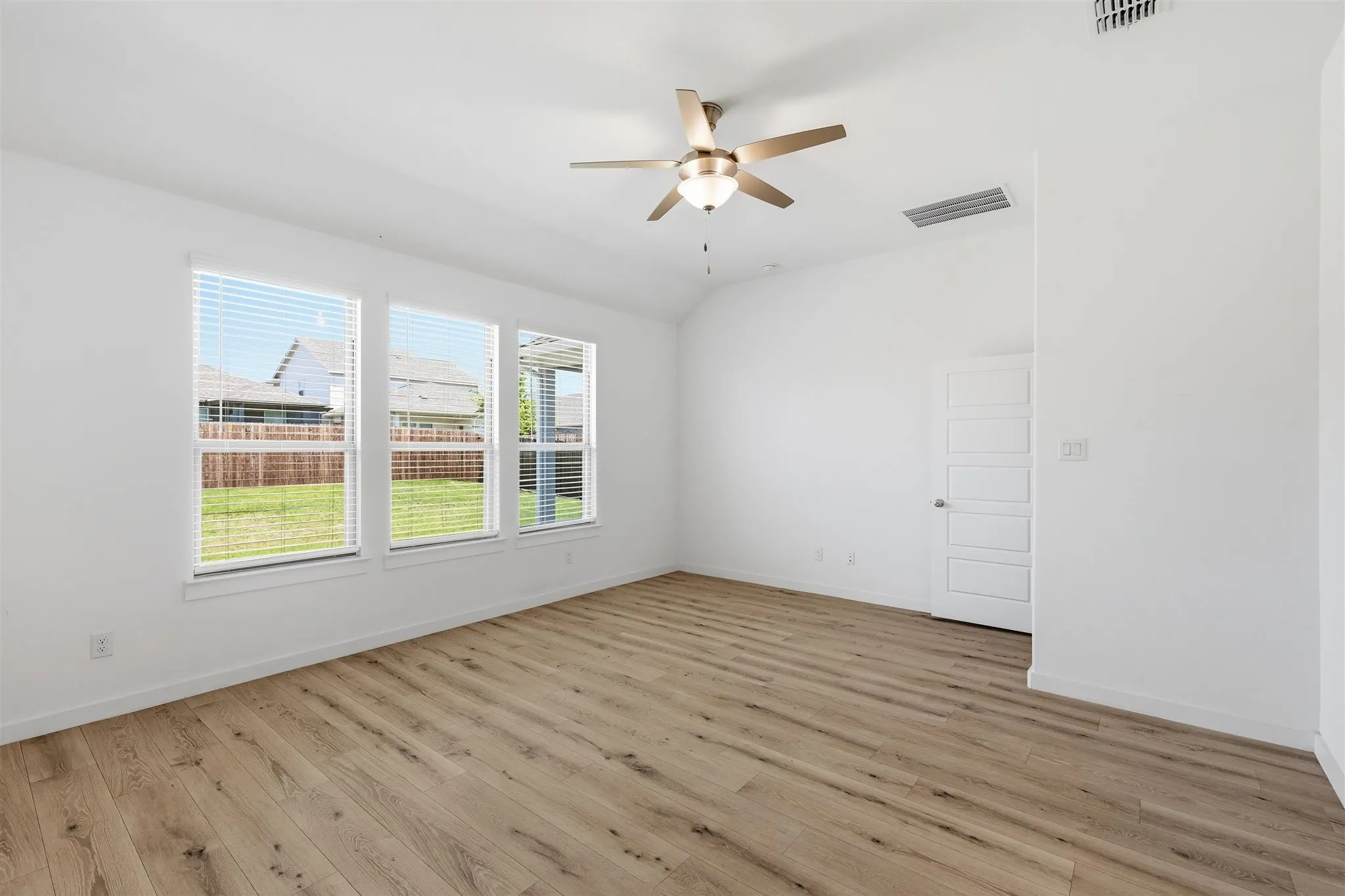 Single Family Residence For Sale in Tarrant County , 2412 Sagamore Street, Fort Worth, Texas 76179, 4 Bedroom, 3 Bathroom, 2 Garage spaces, 2,420 Sqft, built in 2023, mls#21275479, Real Estate Agent in Fort Worth, Homes For Sale in Tarrant county, Homes For Sale in Fort Worth, Realtor in Fort Worth Texas, Real Estate Brokerage Independent Realty Texas, Luminita Cordes Realtor