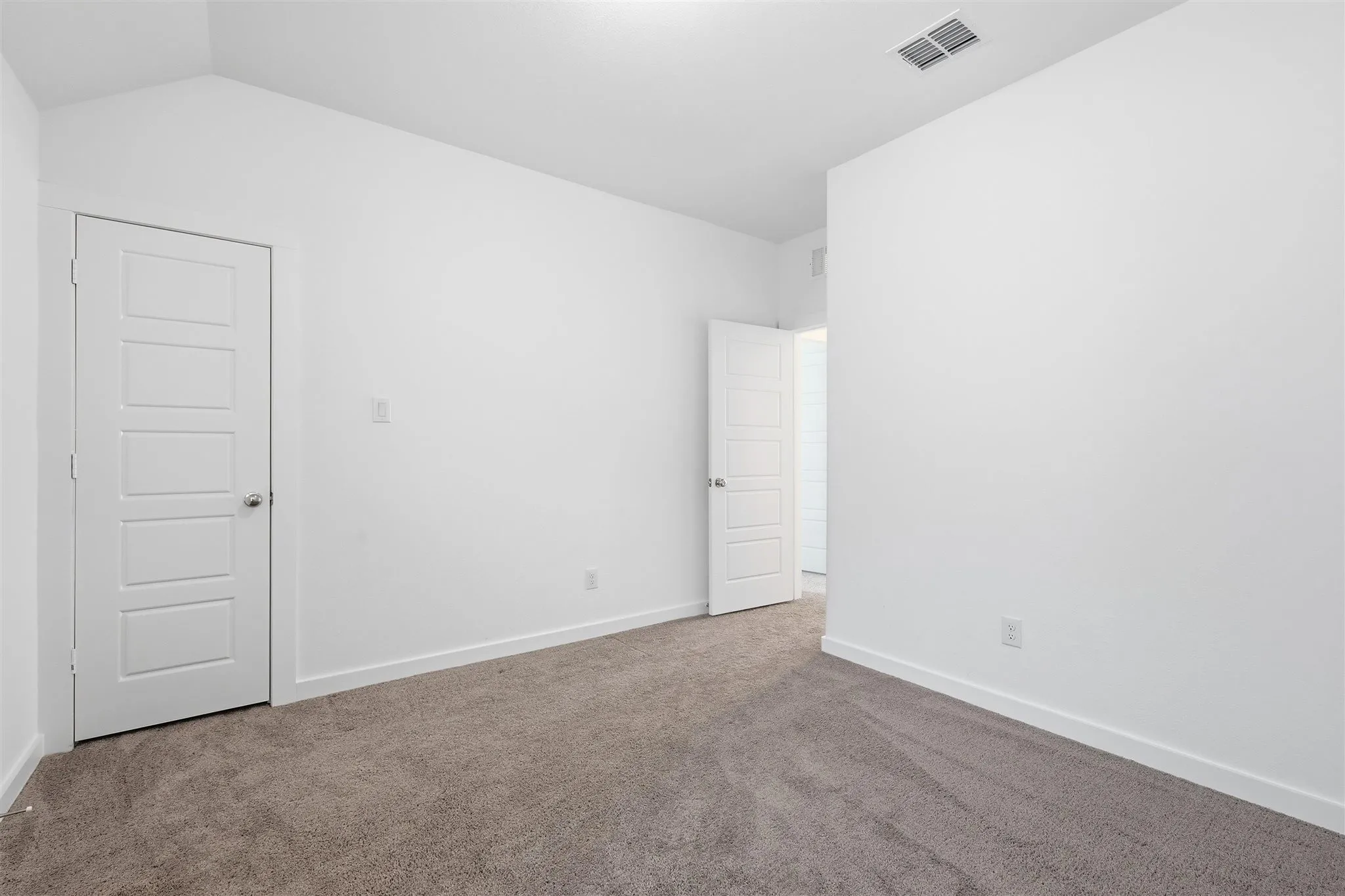 Single Family Residence For Sale in Tarrant County , 2412 Sagamore Street, Fort Worth, Texas 76179, 4 Bedroom, 3 Bathroom, 2 Garage spaces, 2,420 Sqft, built in 2023, mls#21275479, Real Estate Agent in Fort Worth, Homes For Sale in Tarrant county, Homes For Sale in Fort Worth, Realtor in Fort Worth Texas, Real Estate Brokerage Independent Realty Texas, Luminita Cordes Realtor