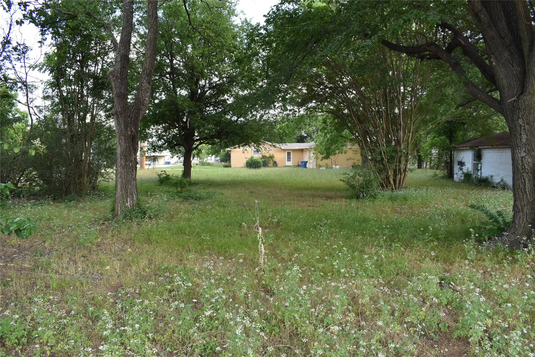 Improved Land For Sale in Hill County , tbd E Davis Street, Whitney, Texas 76692, 0, 0, Garage spaces, 0 Sqft, built in 0, mls#21275619, Real Estate Agent in Whitney, Homes For Sale in Hill county, Homes For Sale in Whitney, Realtor in Whitney Texas, Real Estate Brokerage Independent Realty Texas, Luminita Cordes Realtor