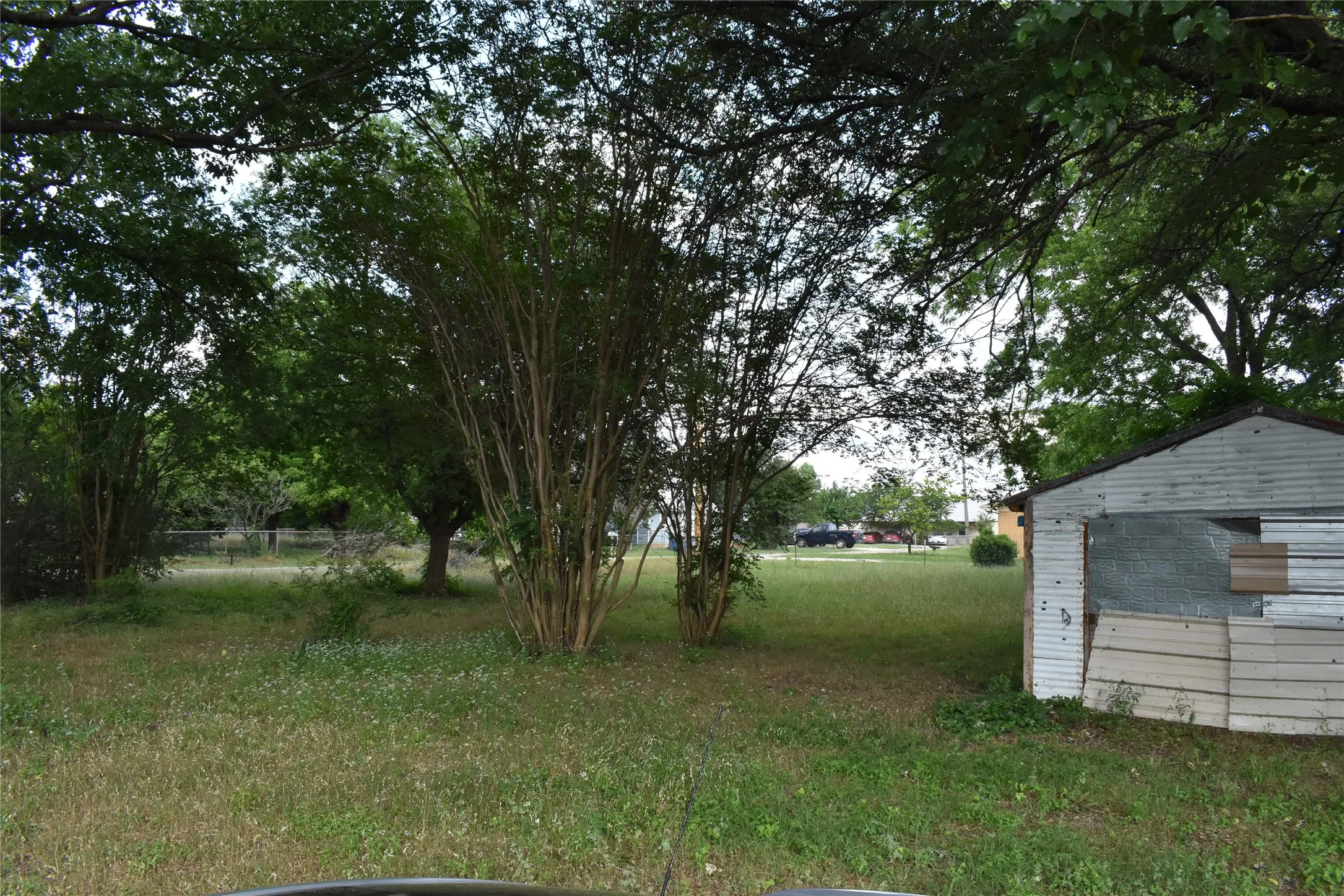 Improved Land For Sale in Hill County , tbd E Davis Street, Whitney, Texas 76692, 0, 0, Garage spaces, 0 Sqft, built in 0, mls#21275619, Real Estate Agent in Whitney, Homes For Sale in Hill county, Homes For Sale in Whitney, Realtor in Whitney Texas, Real Estate Brokerage Independent Realty Texas, Luminita Cordes Realtor
