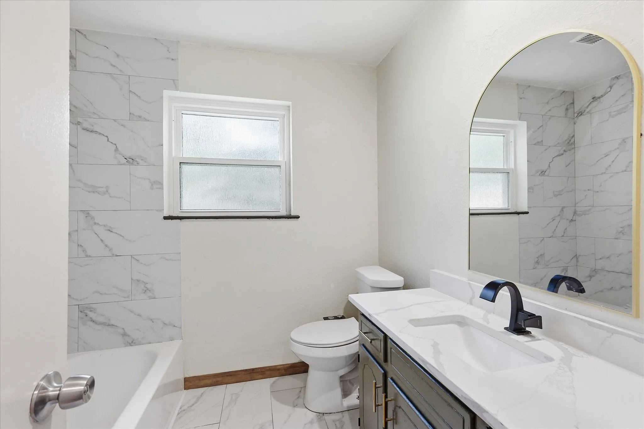 Single Family Residence For Sale in Tarrant County , 6609 Emily Drive, Watauga, Texas 76148, 3 Bedroom, 2 Bathroom, 2 Garage spaces, 1,133 Sqft, built in 1971, mls#21275452, Real Estate Agent in Watauga, Homes For Sale in Tarrant county, Homes For Sale in Watauga, Realtor in Watauga Texas, Real Estate Brokerage Independent Realty Texas, Luminita Cordes Realtor