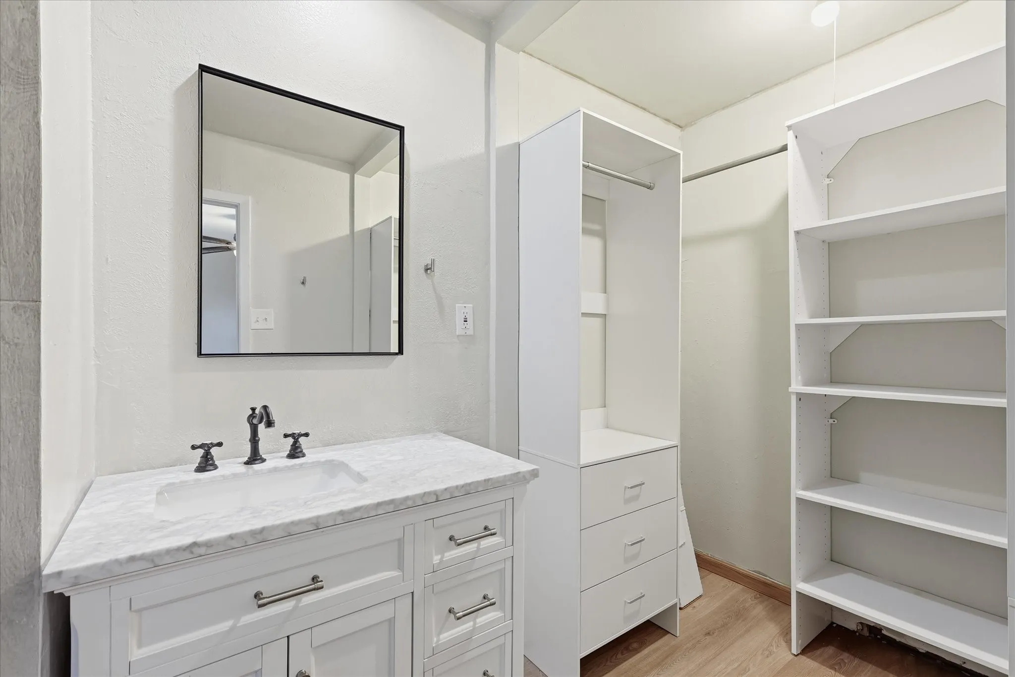 Single Family Residence For Sale in Tarrant County , 6609 Emily Drive, Watauga, Texas 76148, 3 Bedroom, 2 Bathroom, 2 Garage spaces, 1,133 Sqft, built in 1971, mls#21275452, Real Estate Agent in Watauga, Homes For Sale in Tarrant county, Homes For Sale in Watauga, Realtor in Watauga Texas, Real Estate Brokerage Independent Realty Texas, Luminita Cordes Realtor