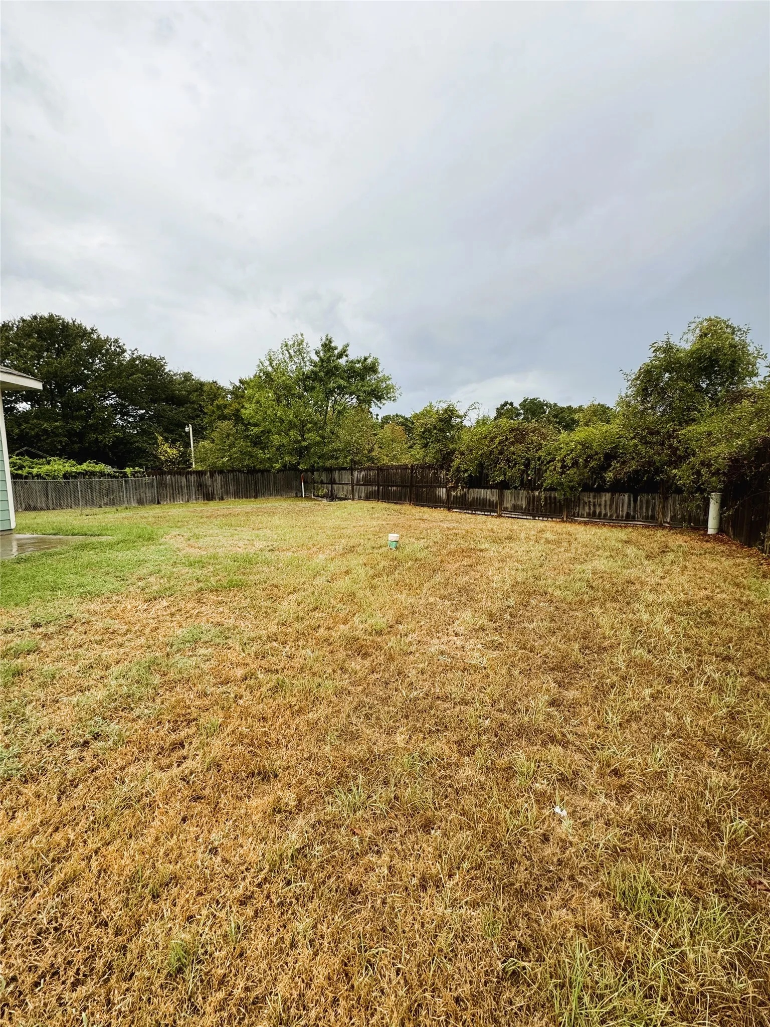 Duplex For Rent in Kaufman County , 212 Lasso Circle, Mabank, Texas 75143, 2 Bedroom, 2 Bathroom, 1 Garage spaces, 1,145 Sqft, built in 2016, mls#21275641, Real Estate Agent in Mabank, Homes For Rent in Kaufman county, Homes For Rent in Mabank, Realtor in Mabank Texas, Real Estate Brokerage Independent Realty Texas, Luminita Cordes Realtor