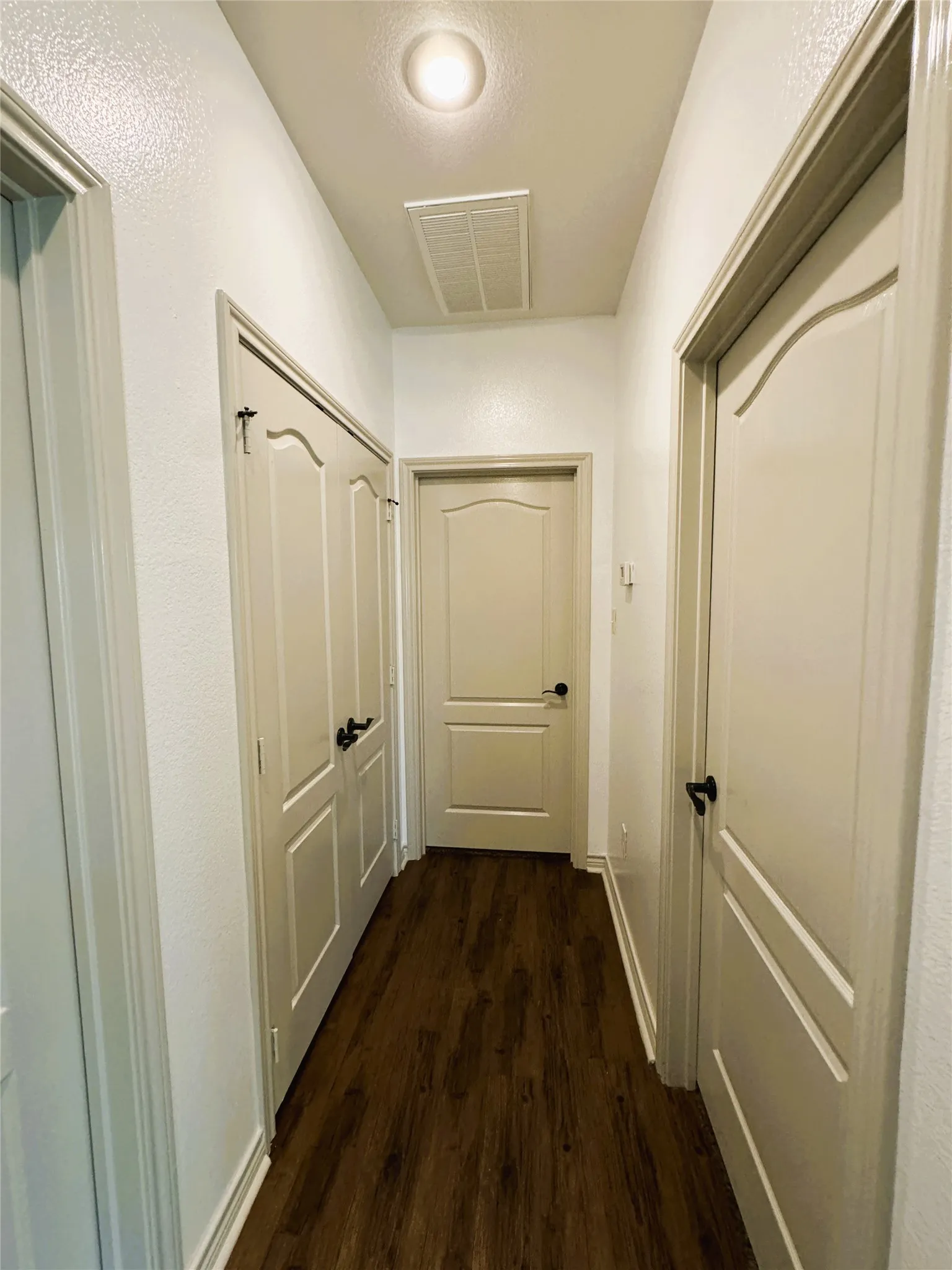 Duplex For Rent in Kaufman County , 212 Lasso Circle, Mabank, Texas 75143, 2 Bedroom, 2 Bathroom, 1 Garage spaces, 1,145 Sqft, built in 2016, mls#21275641, Real Estate Agent in Mabank, Homes For Rent in Kaufman county, Homes For Rent in Mabank, Realtor in Mabank Texas, Real Estate Brokerage Independent Realty Texas, Luminita Cordes Realtor