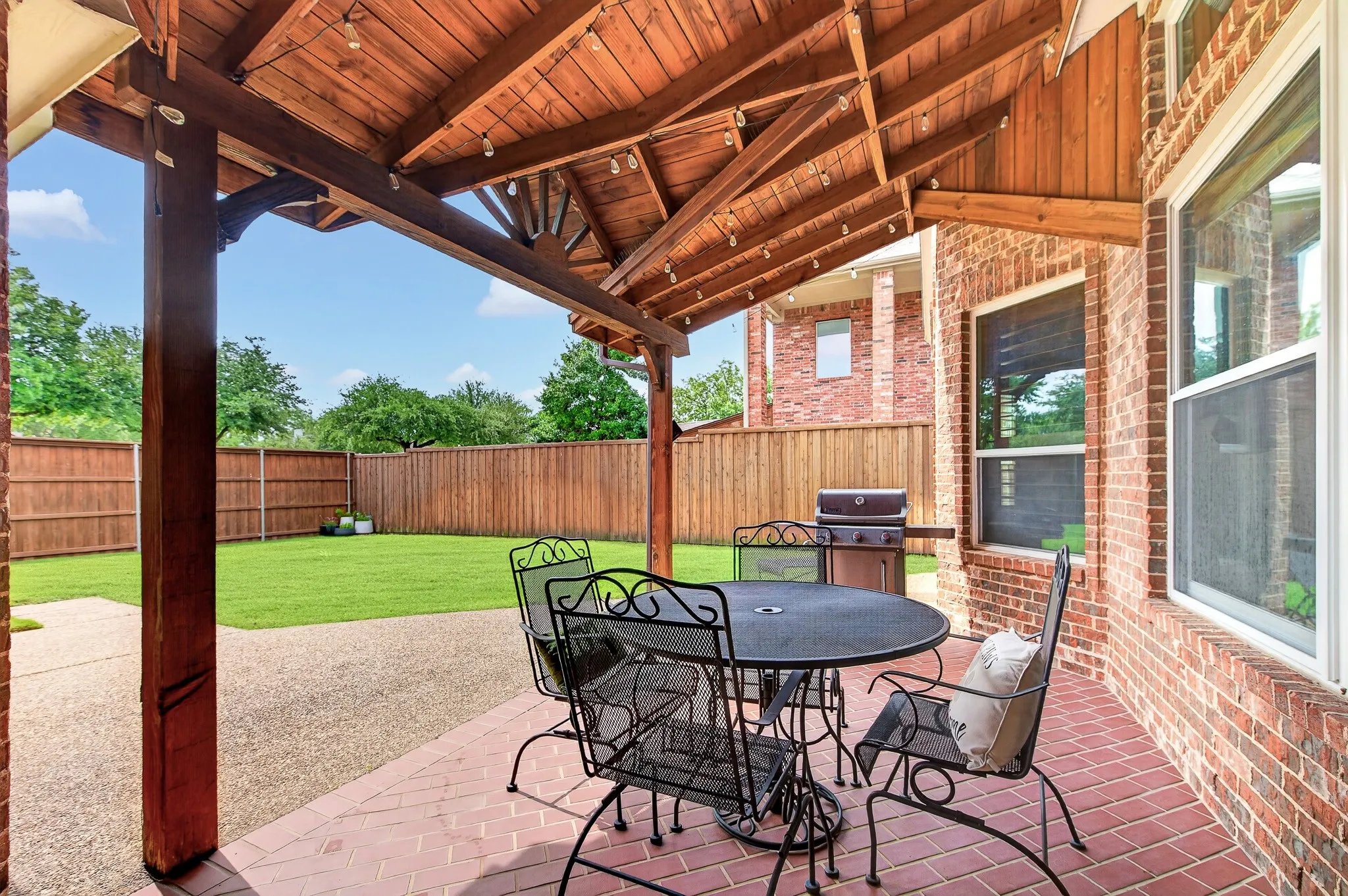 Covered patio featuring a wood-finish​​‌​​​​‌​​‌‌​‌‌​​​‌‌​‌​‌​‌​​​‌​​ ceiling