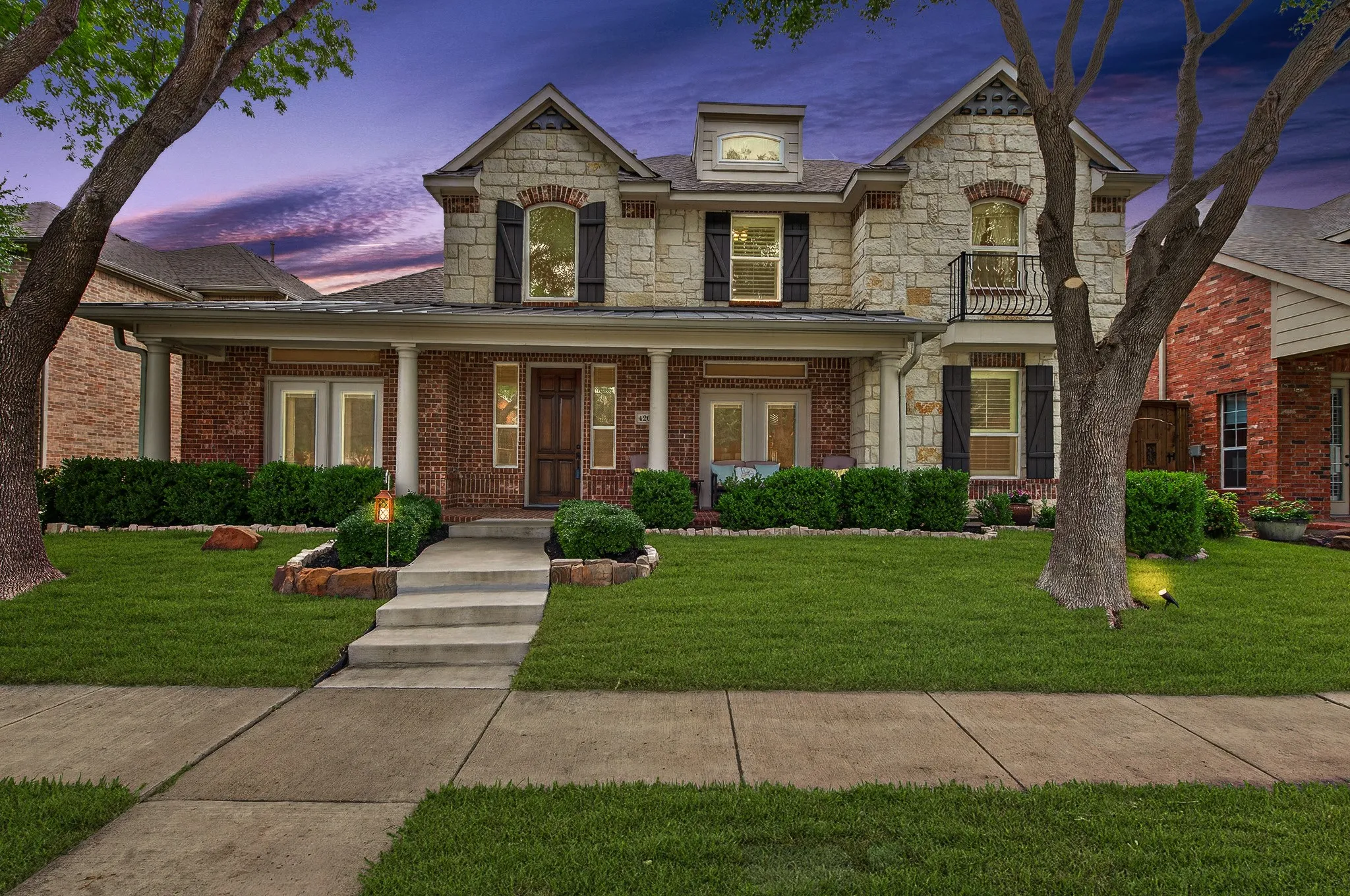 Large welcoming front porch