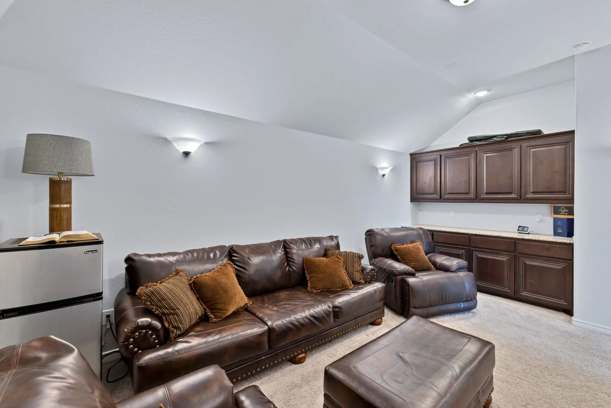 Single Family Residence For Sale in Ellis County , 510 Zinnia Loop, Midlothian, Texas 76065, 4 Bedrooms, 4 Bathrooms, 3 Garage spaces, 3,386 Sqft, built in 2020, Price $548,500, mls#21275588, Real Estate Agent in Midlothian, Homes For Sale in Ellis county, Homes For Sale in Midlothian, Realtor in Midlothian Texas, Real Estate Brokerage Independent Realty Texas, Luminita Cordes Realtor