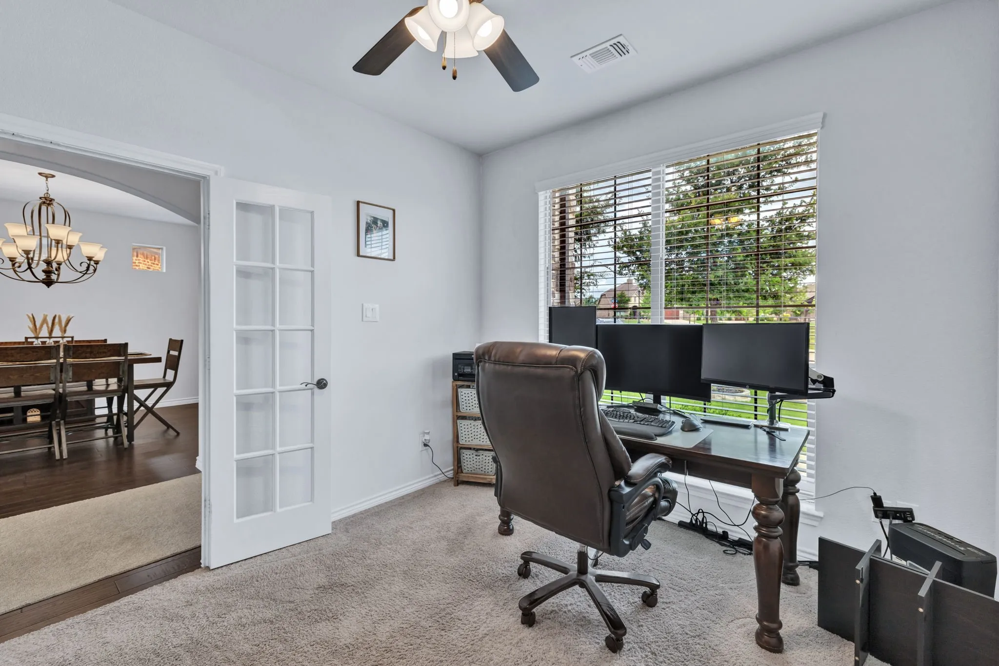 Single Family Residence For Sale in Ellis County , 510 Zinnia Loop, Midlothian, Texas 76065, 4 Bedrooms, 4 Bathrooms, 3 Garage spaces, 3,386 Sqft, built in 2020, Price $548,500, mls#21275588, Real Estate Agent in Midlothian, Homes For Sale in Ellis county, Homes For Sale in Midlothian, Realtor in Midlothian Texas, Real Estate Brokerage Independent Realty Texas, Luminita Cordes Realtor