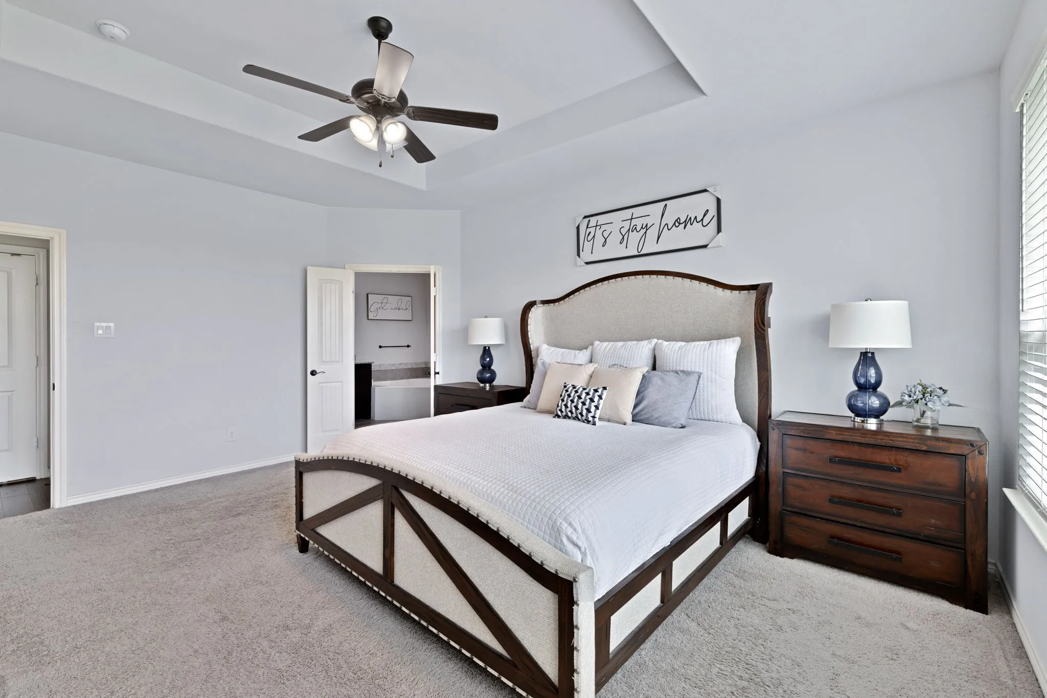 Single Family Residence For Sale in Ellis County , 510 Zinnia Loop, Midlothian, Texas 76065, 4 Bedrooms, 4 Bathrooms, 3 Garage spaces, 3,386 Sqft, built in 2020, Price $548,500, mls#21275588, Real Estate Agent in Midlothian, Homes For Sale in Ellis county, Homes For Sale in Midlothian, Realtor in Midlothian Texas, Real Estate Brokerage Independent Realty Texas, Luminita Cordes Realtor