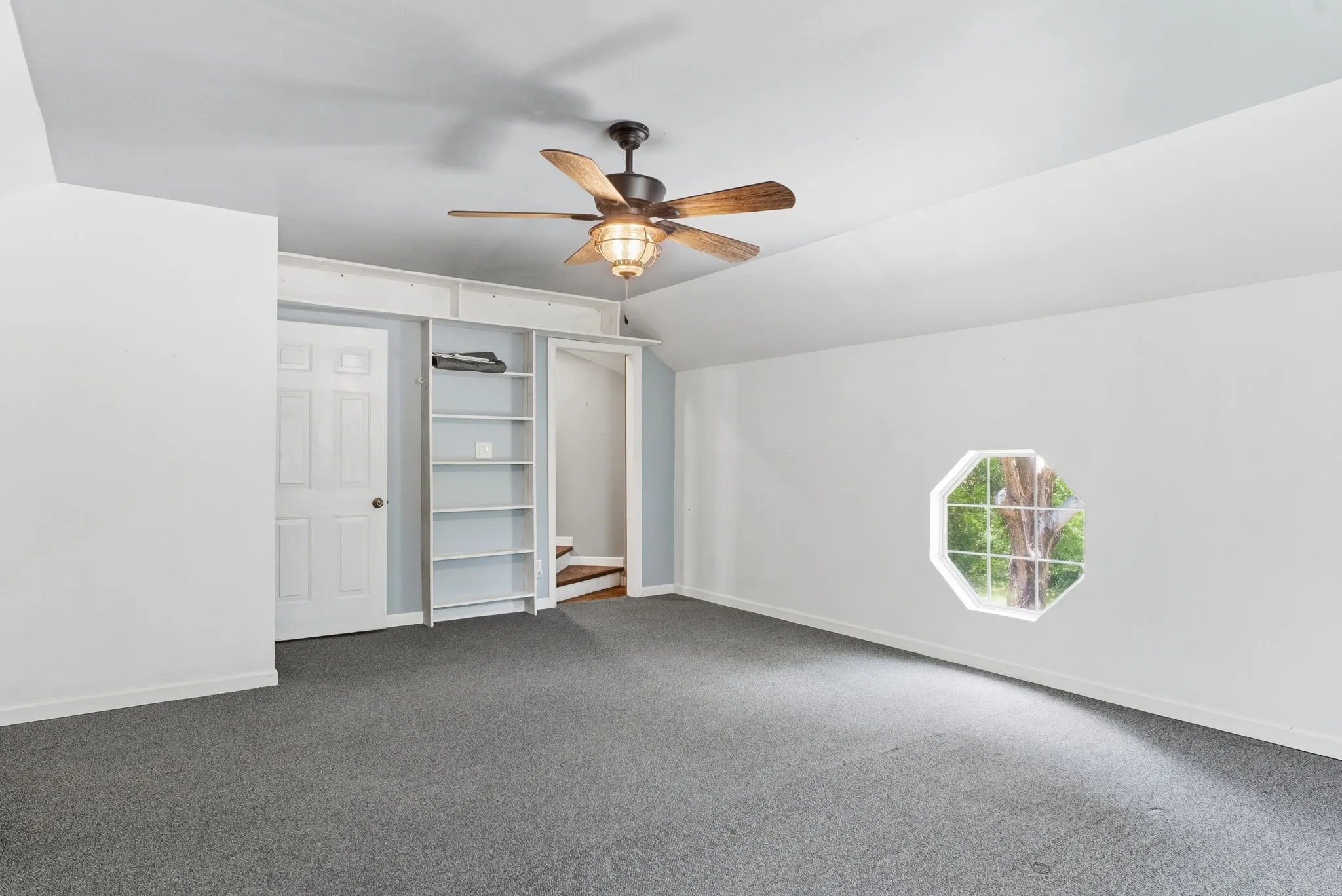 Single Family Residence For Sale in Smith County , 16285 W County Road 189, Flint, Texas 75762, 3 Bedroom, 3 Bathroom, 2 Garage spaces, 2,386 Sqft, built in 1997, mls#21275266, Real Estate Agent in Flint, Homes For Sale in Smith county, Homes For Sale in Flint, Realtor in Flint Texas, Real Estate Brokerage Independent Realty Texas, Luminita Cordes Realtor