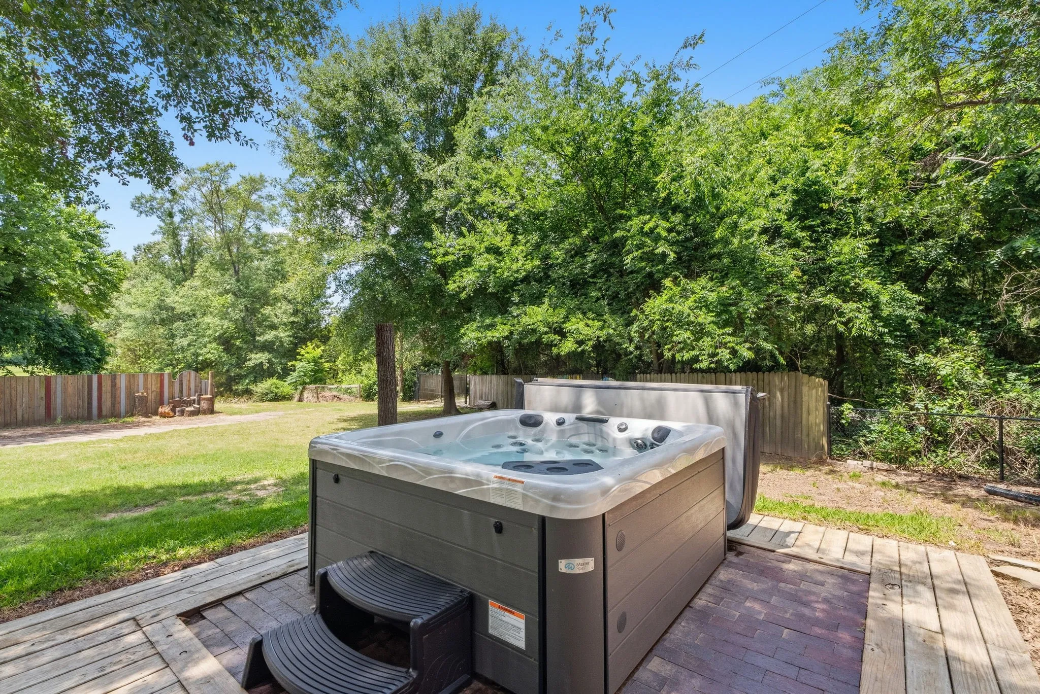 Single Family Residence For Sale in Smith County , 16285 W County Road 189, Flint, Texas 75762, 3 Bedroom, 3 Bathroom, 2 Garage spaces, 2,386 Sqft, built in 1997, mls#21275266, Real Estate Agent in Flint, Homes For Sale in Smith county, Homes For Sale in Flint, Realtor in Flint Texas, Real Estate Brokerage Independent Realty Texas, Luminita Cordes Realtor